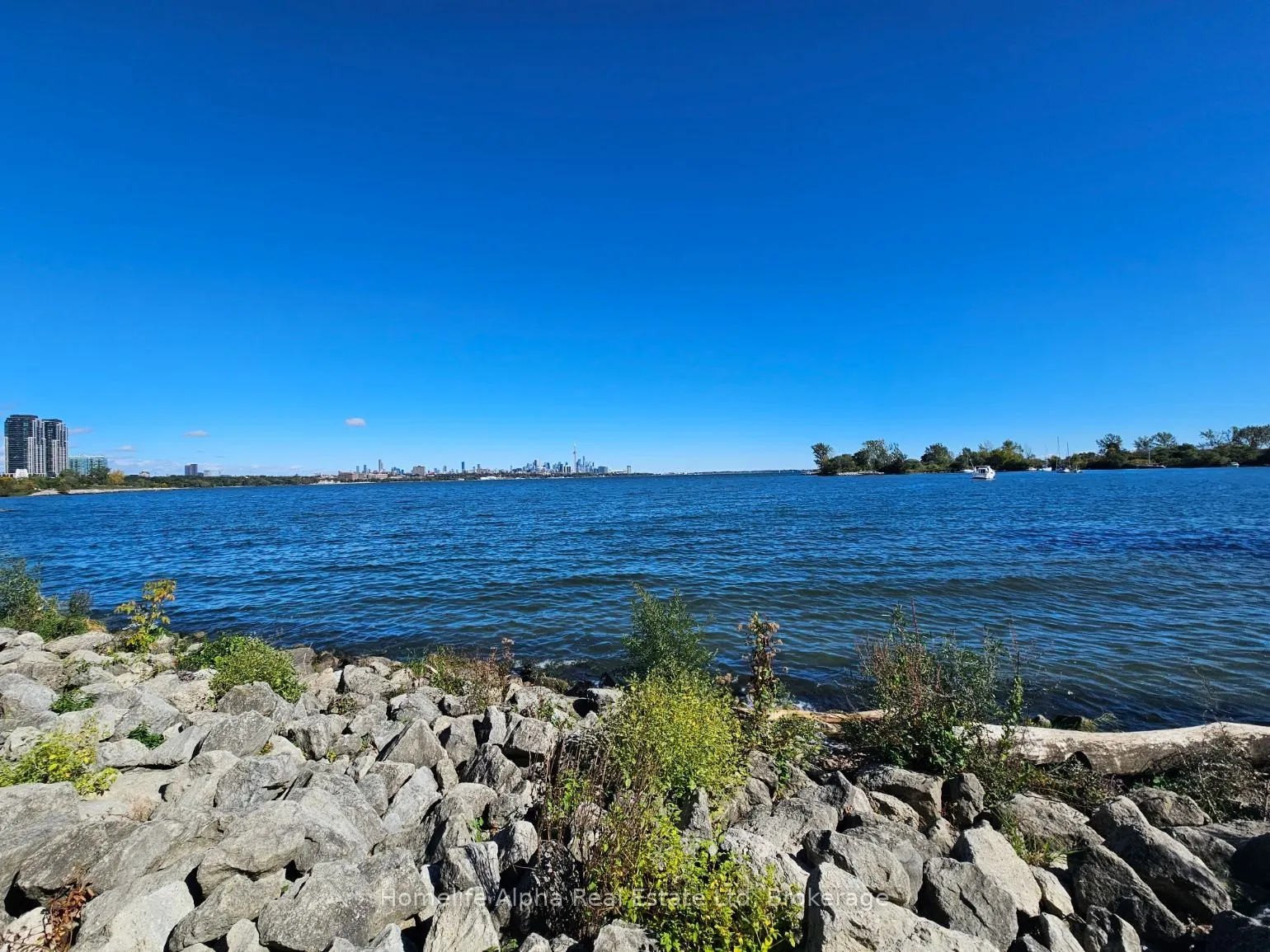 39 Annie Craig Drive #202