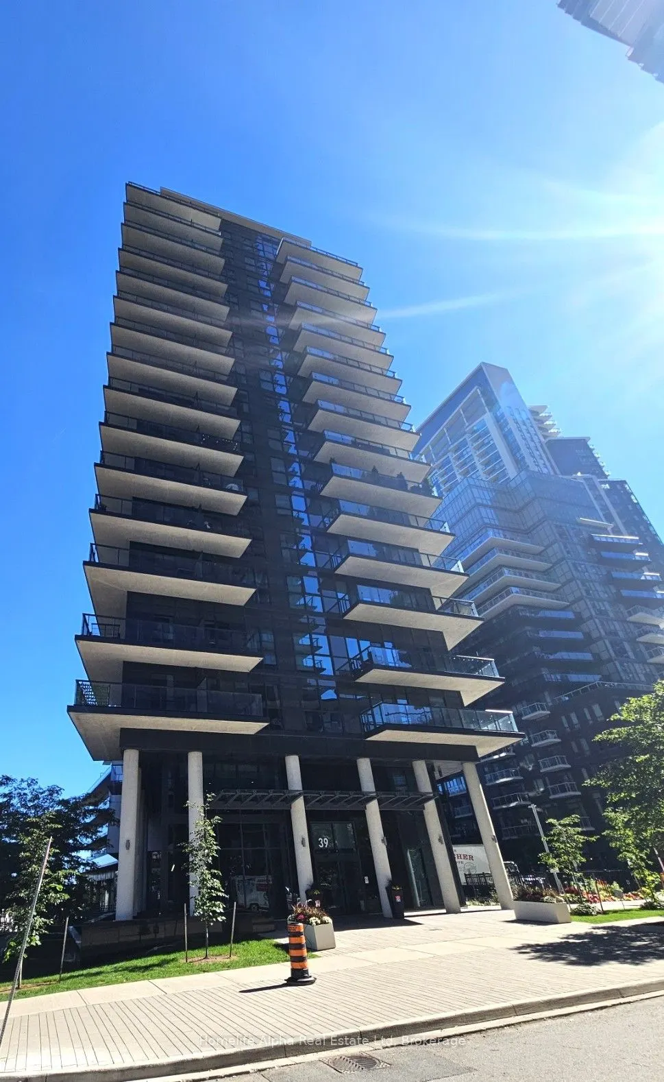 39 Annie Craig Drive #202