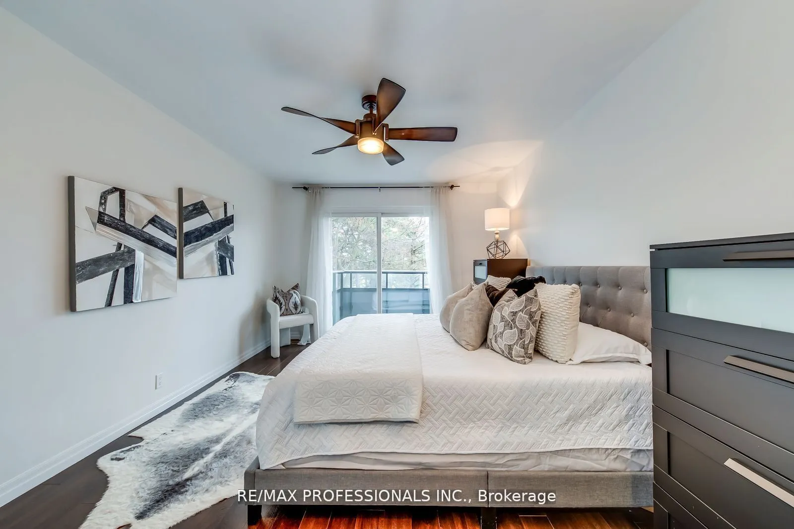 4345 Bloor Street W #51