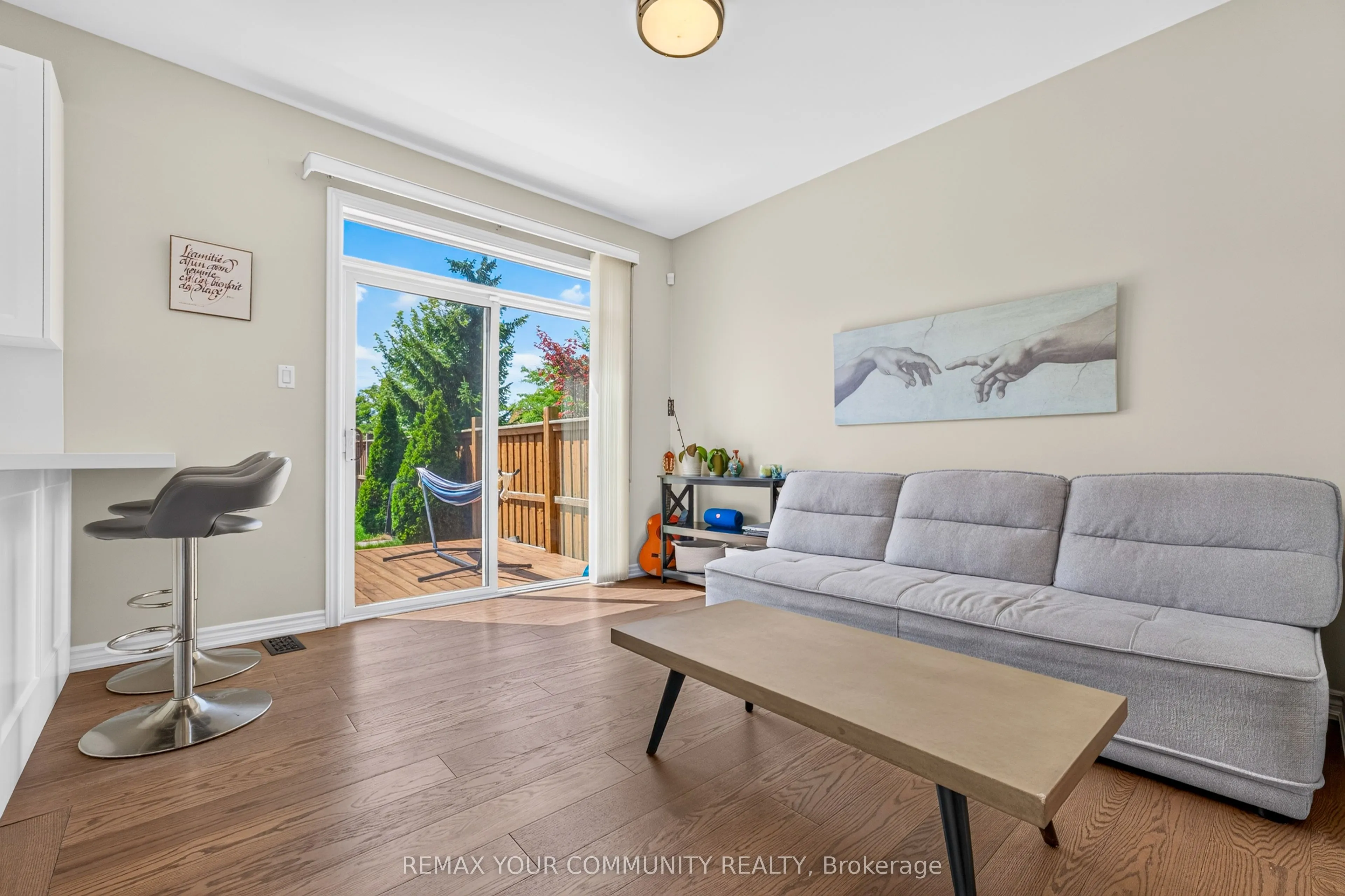 5578 Waterwind Crescent