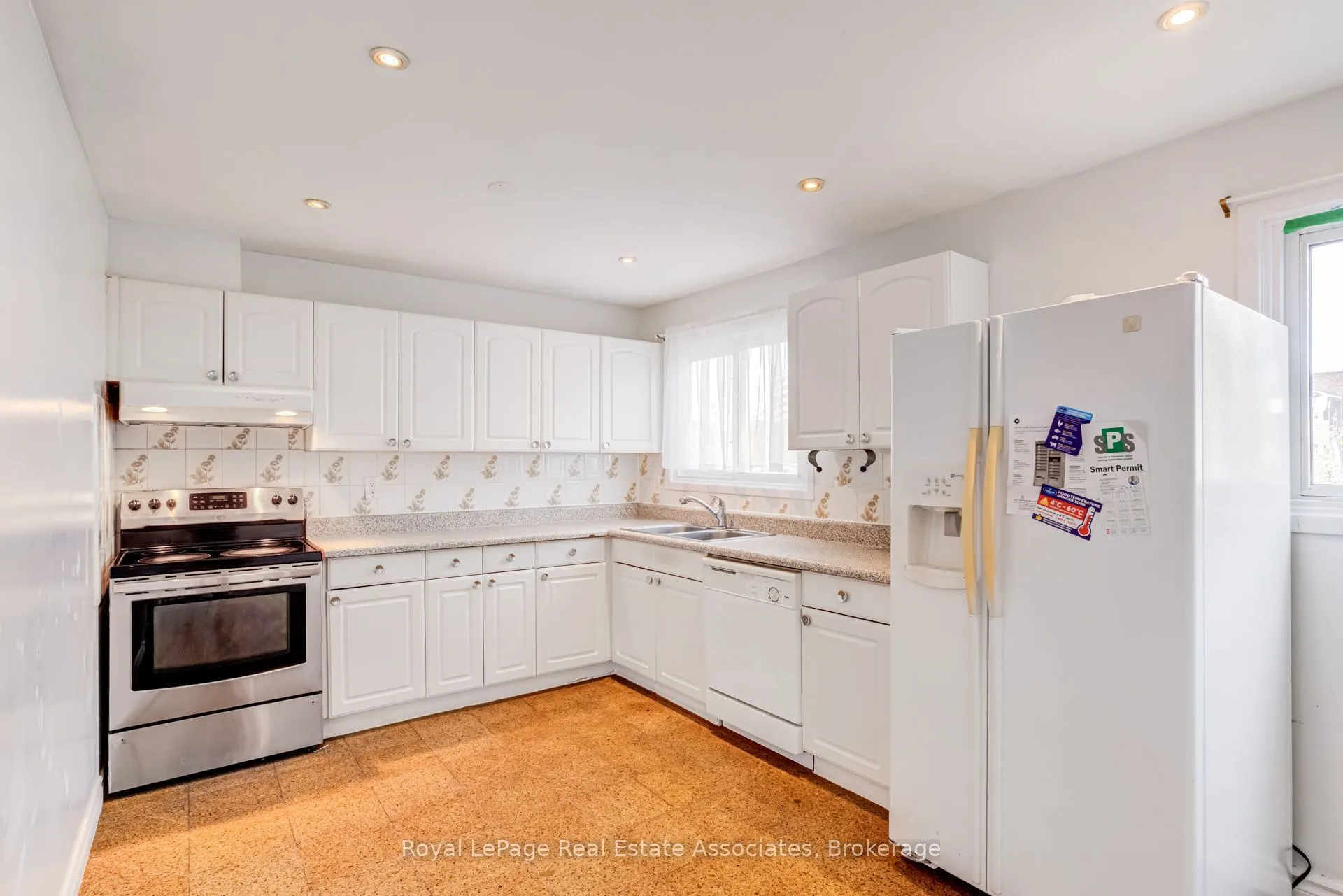 11 Mccallum Court #11