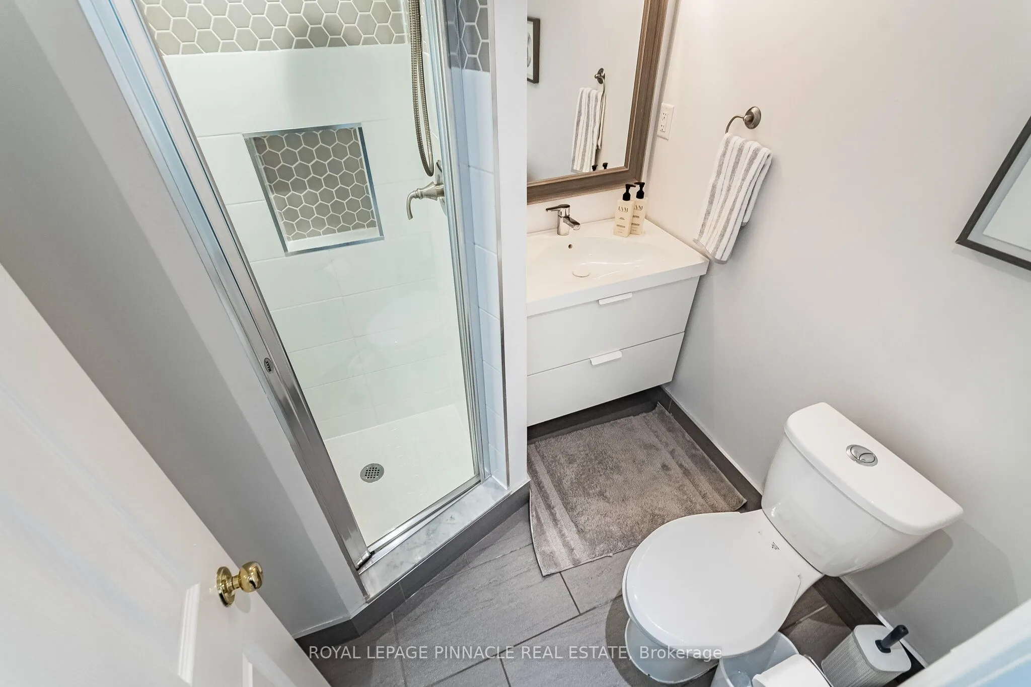 3480 Upper Middle Road #4