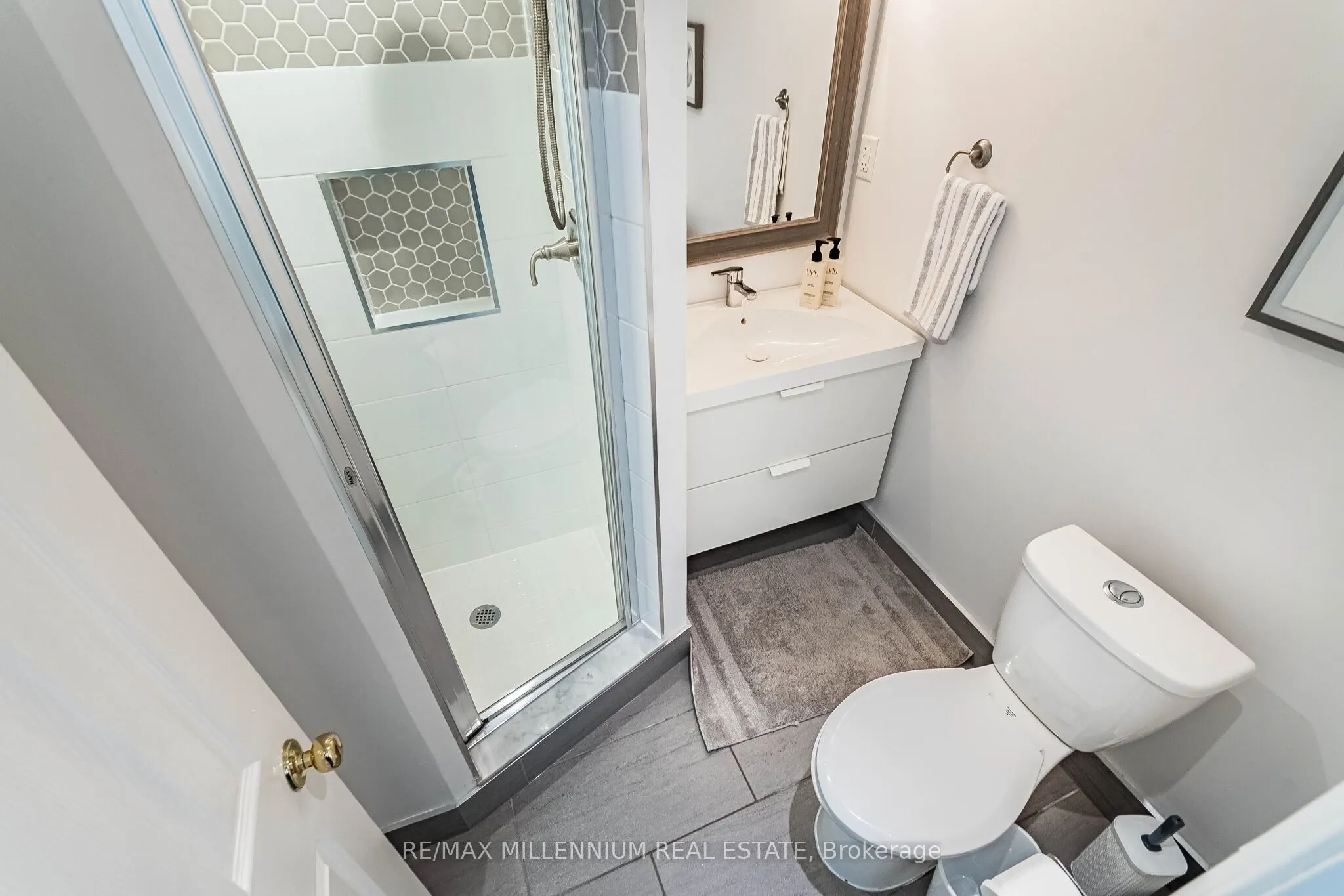 3480 Upper Middle Road #4