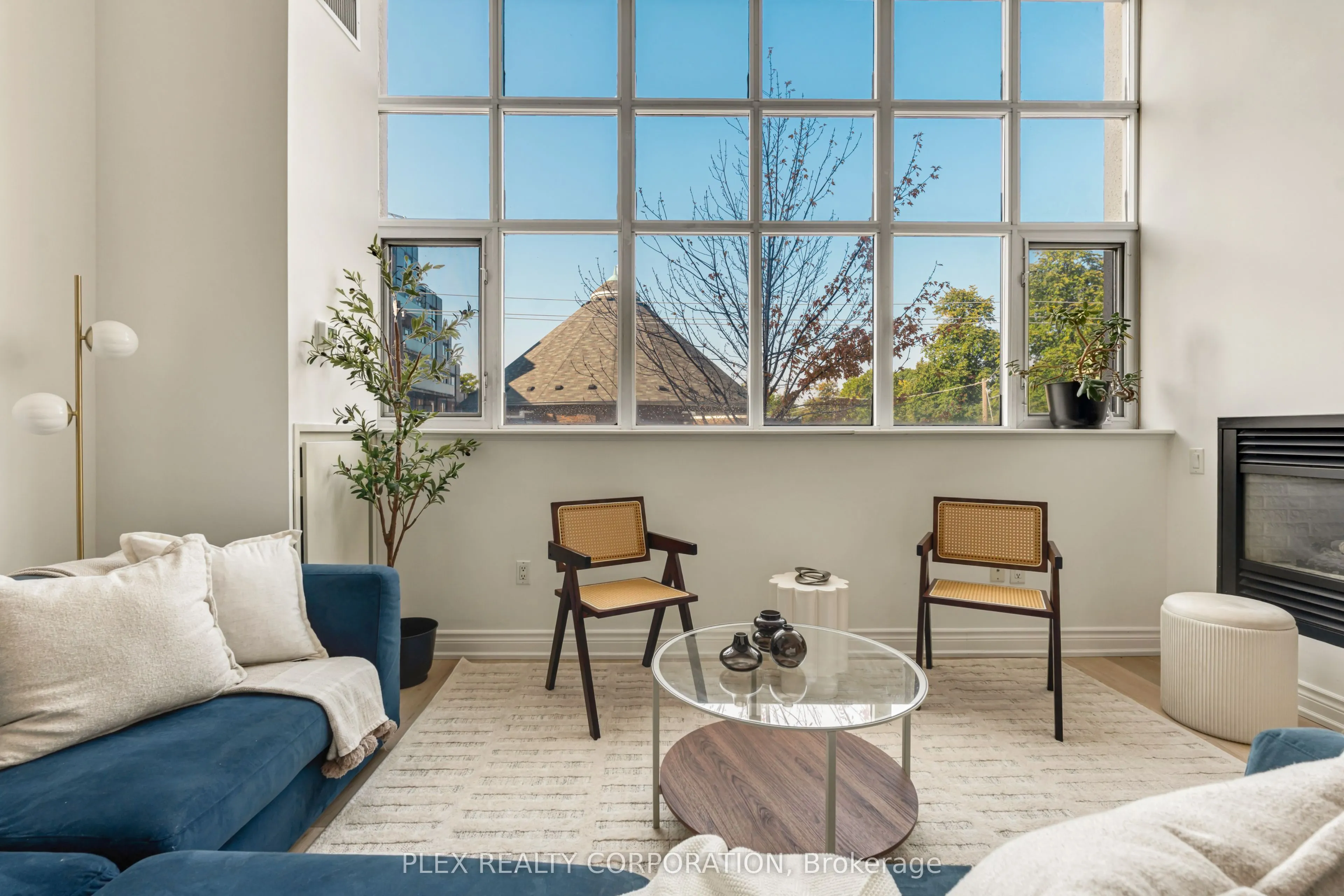 437 Roncesvalles Avenue #410