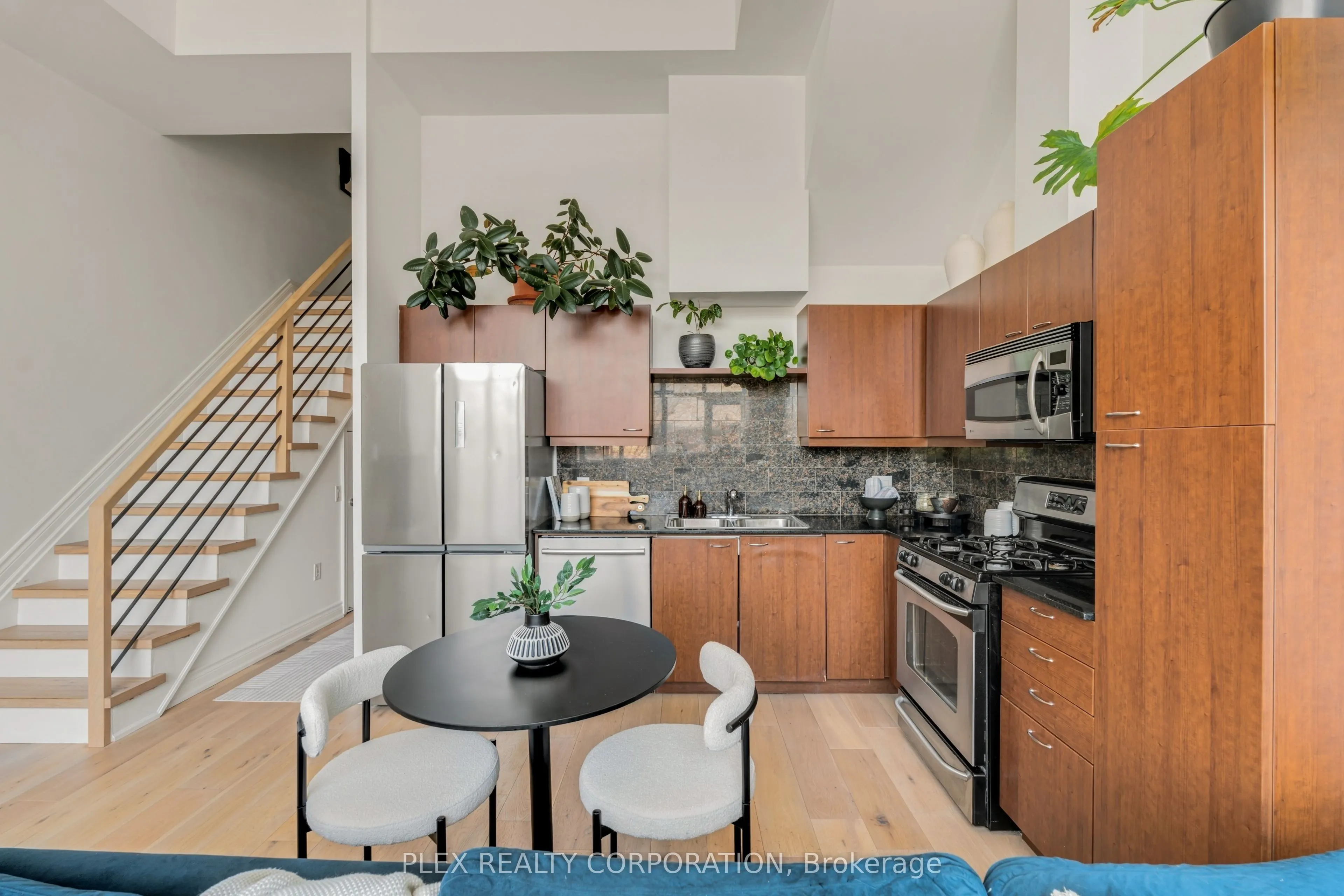 437 Roncesvalles Avenue #410
