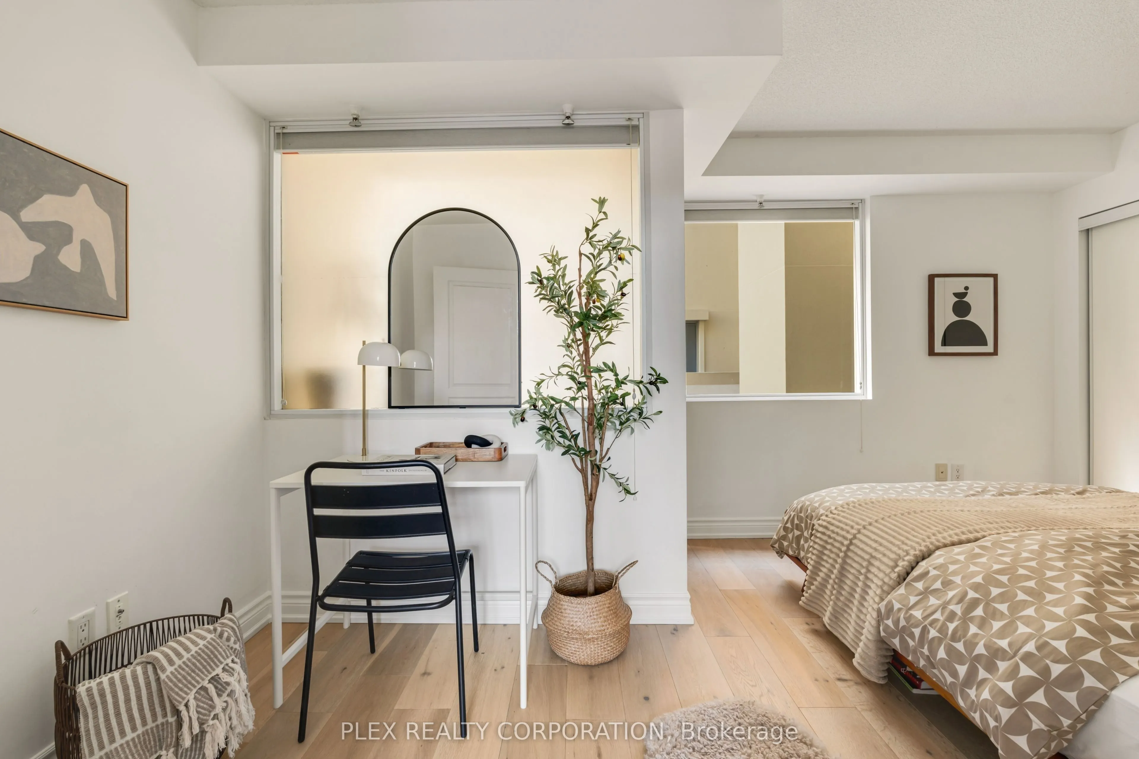437 Roncesvalles Avenue #410