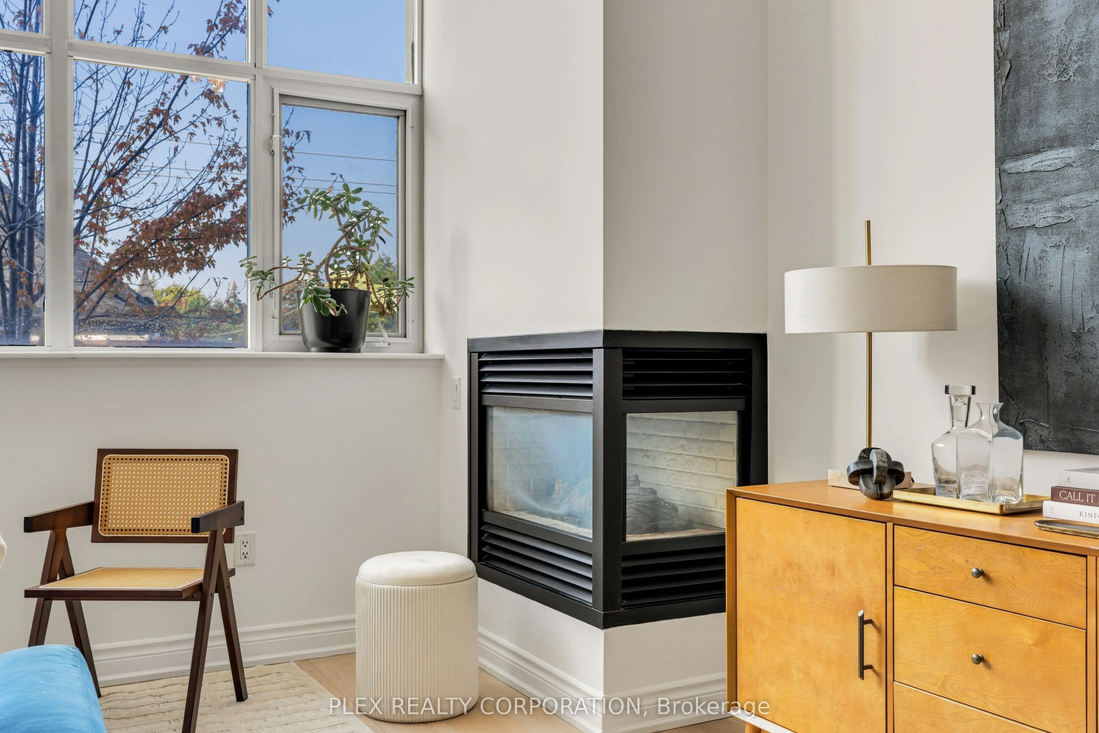 437 Roncesvalles Avenue #410
