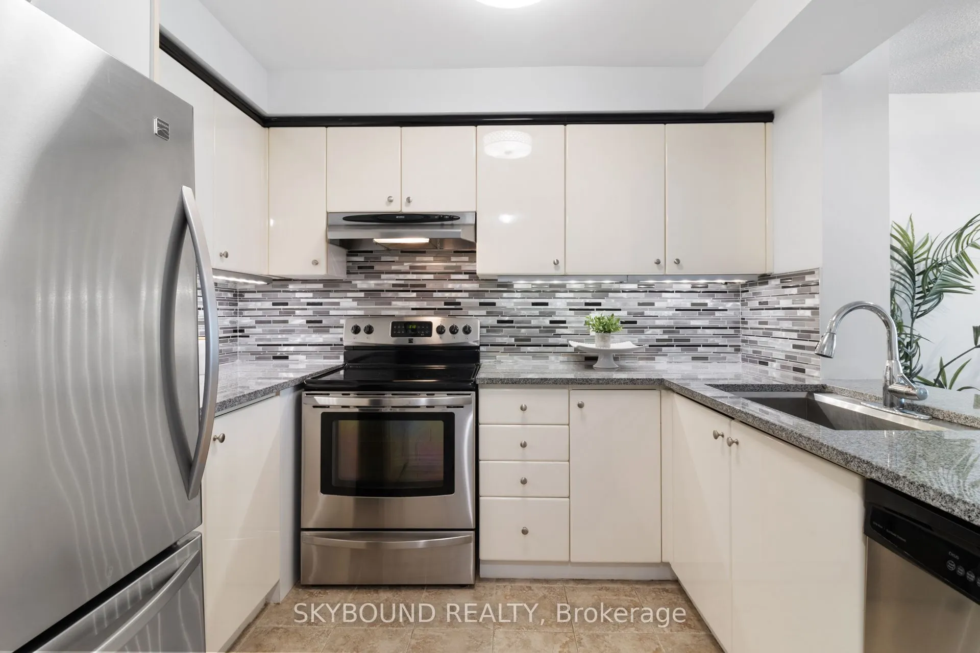 2287 Lake Shore Boulevard W #505