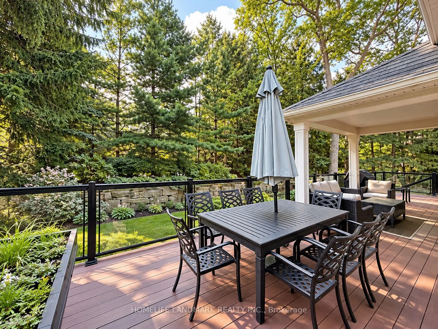 260 Pinetree Way