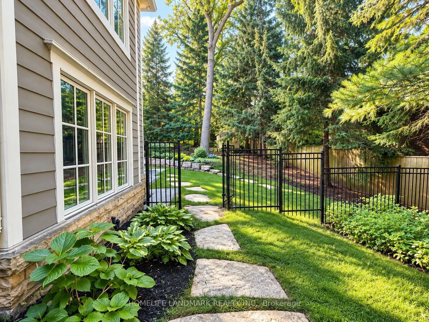 260 Pinetree Way