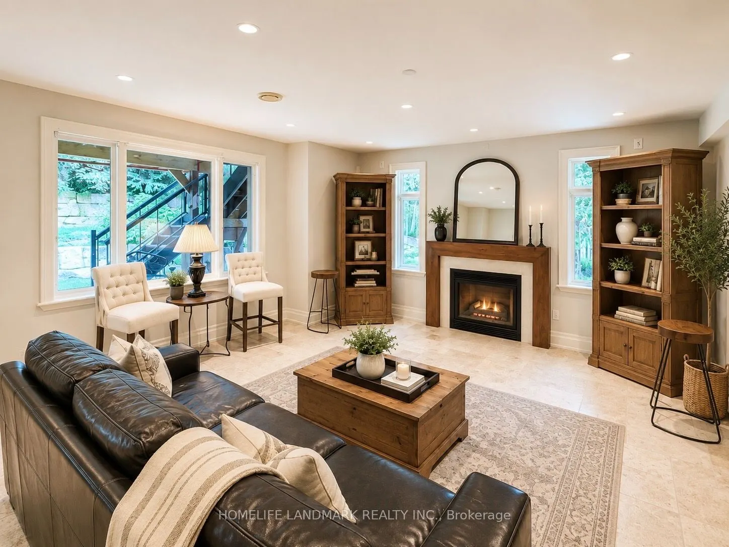 260 Pinetree Way