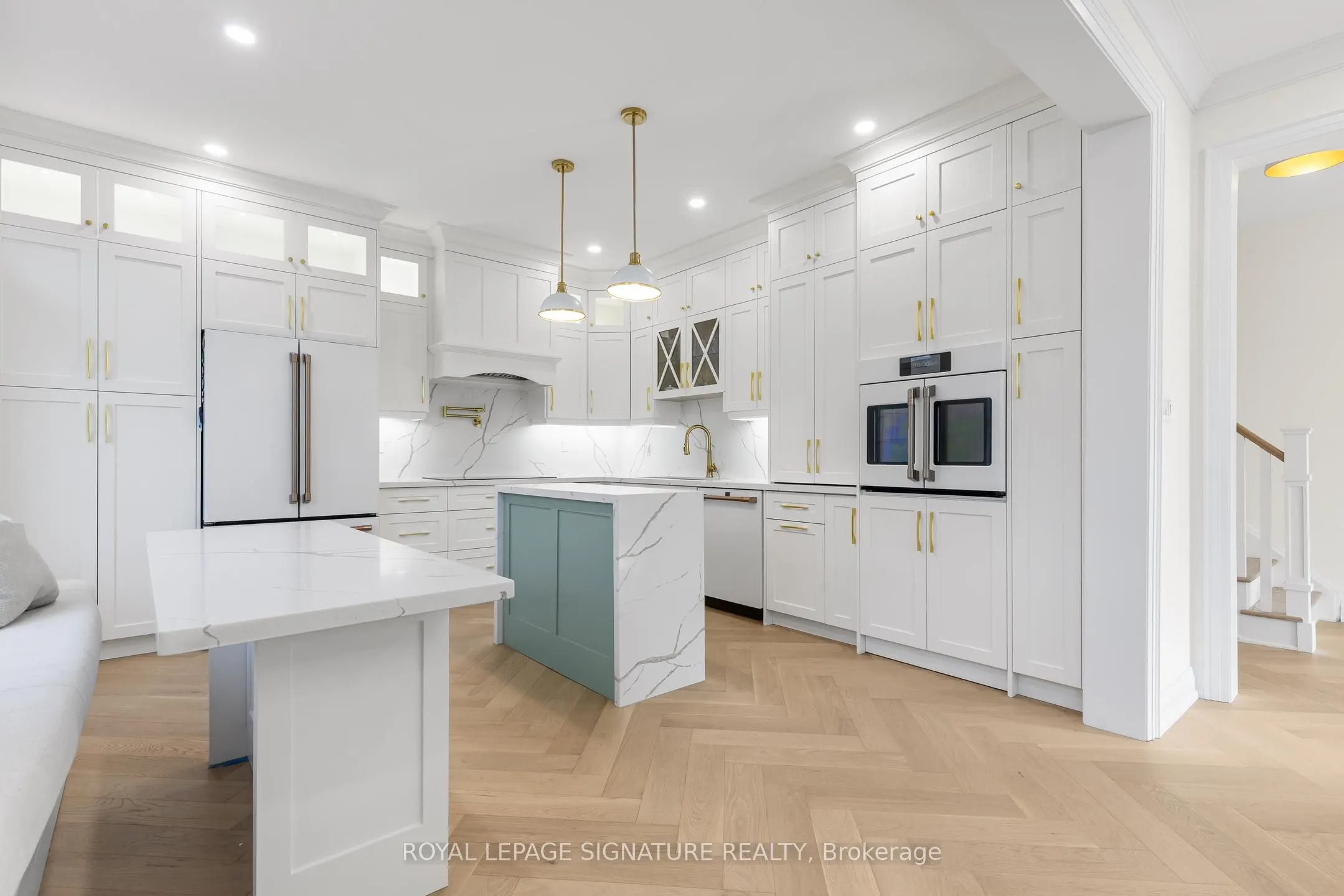 2 Poppythorn Road