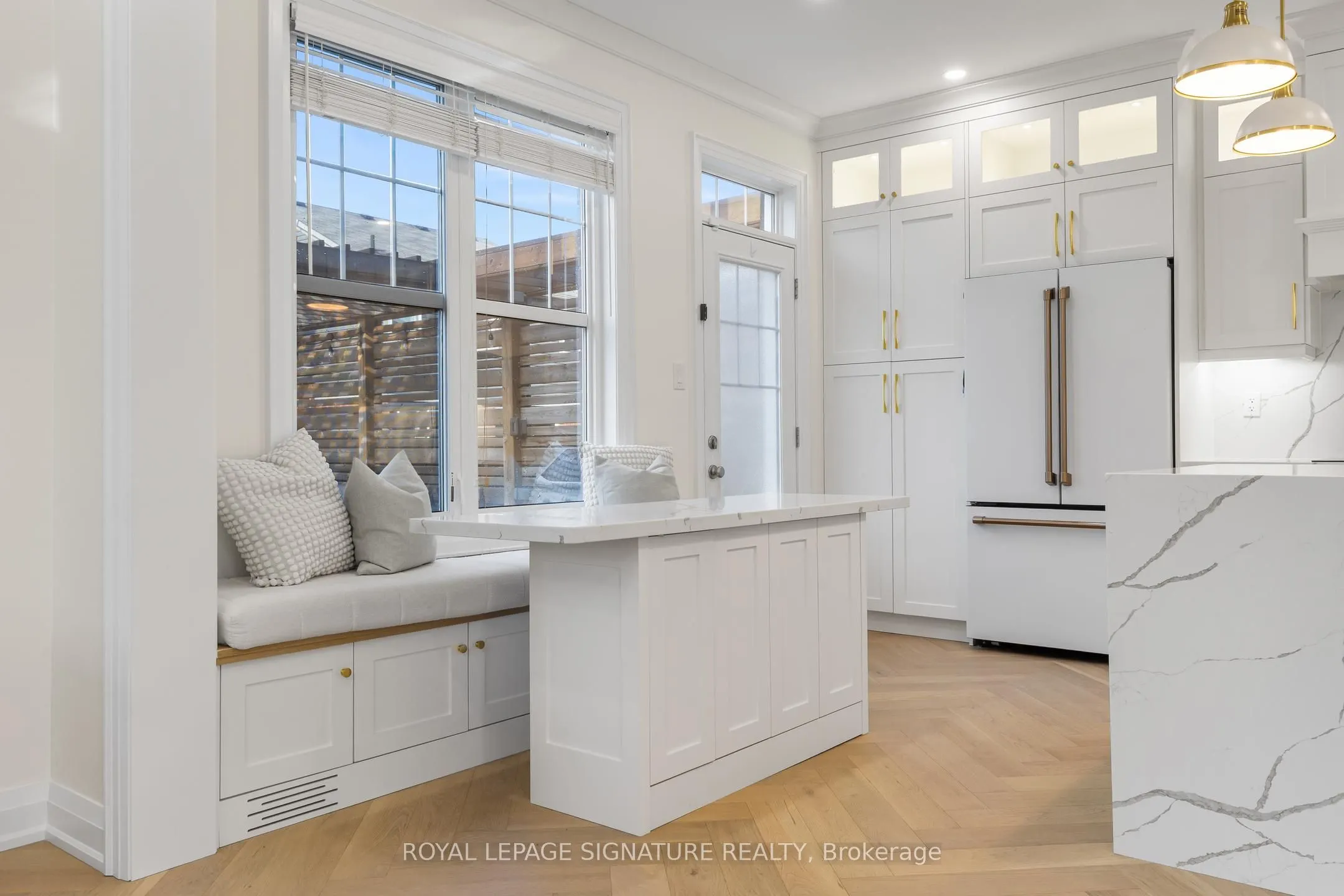 2 Poppythorn Road