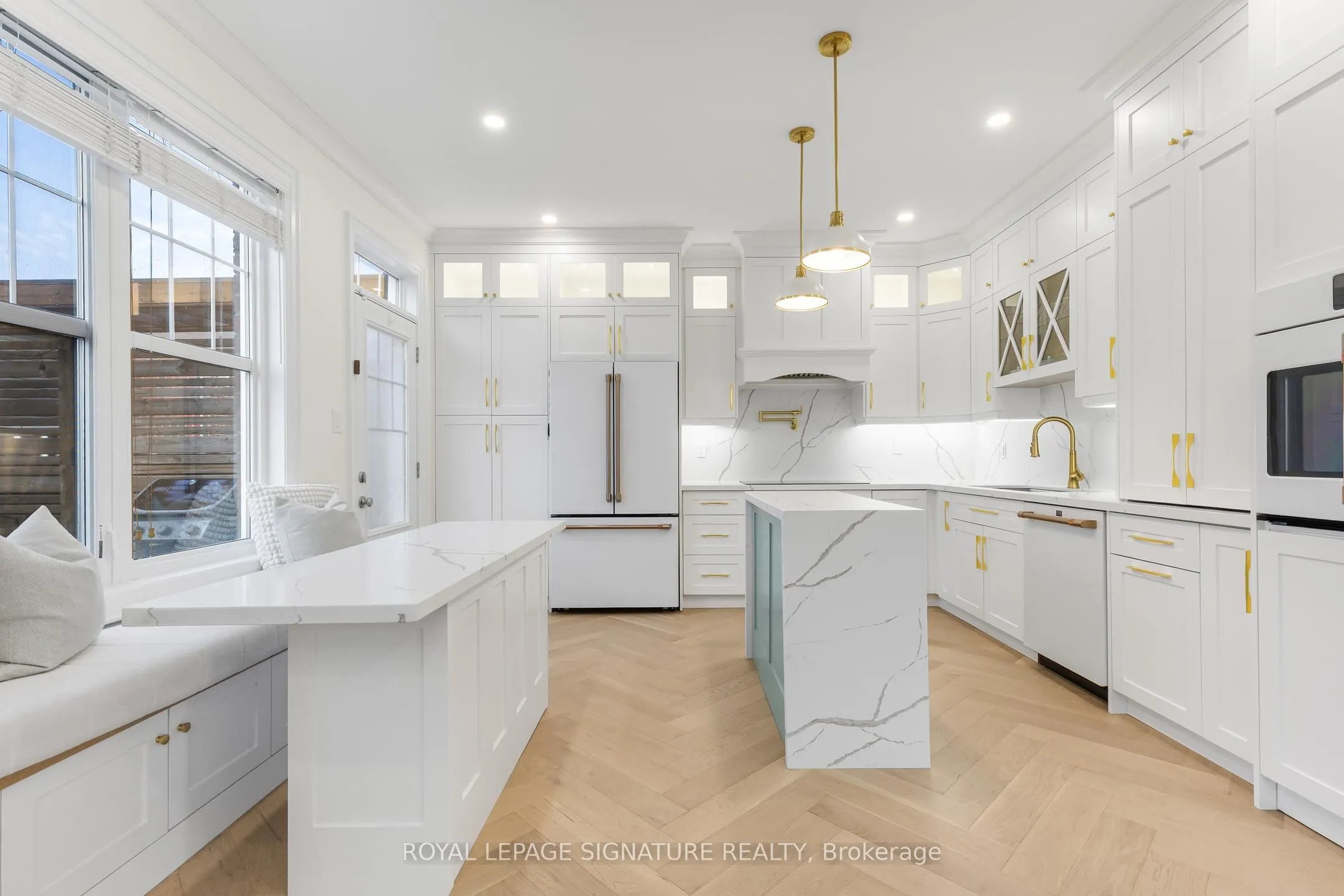 2 Poppythorn Road