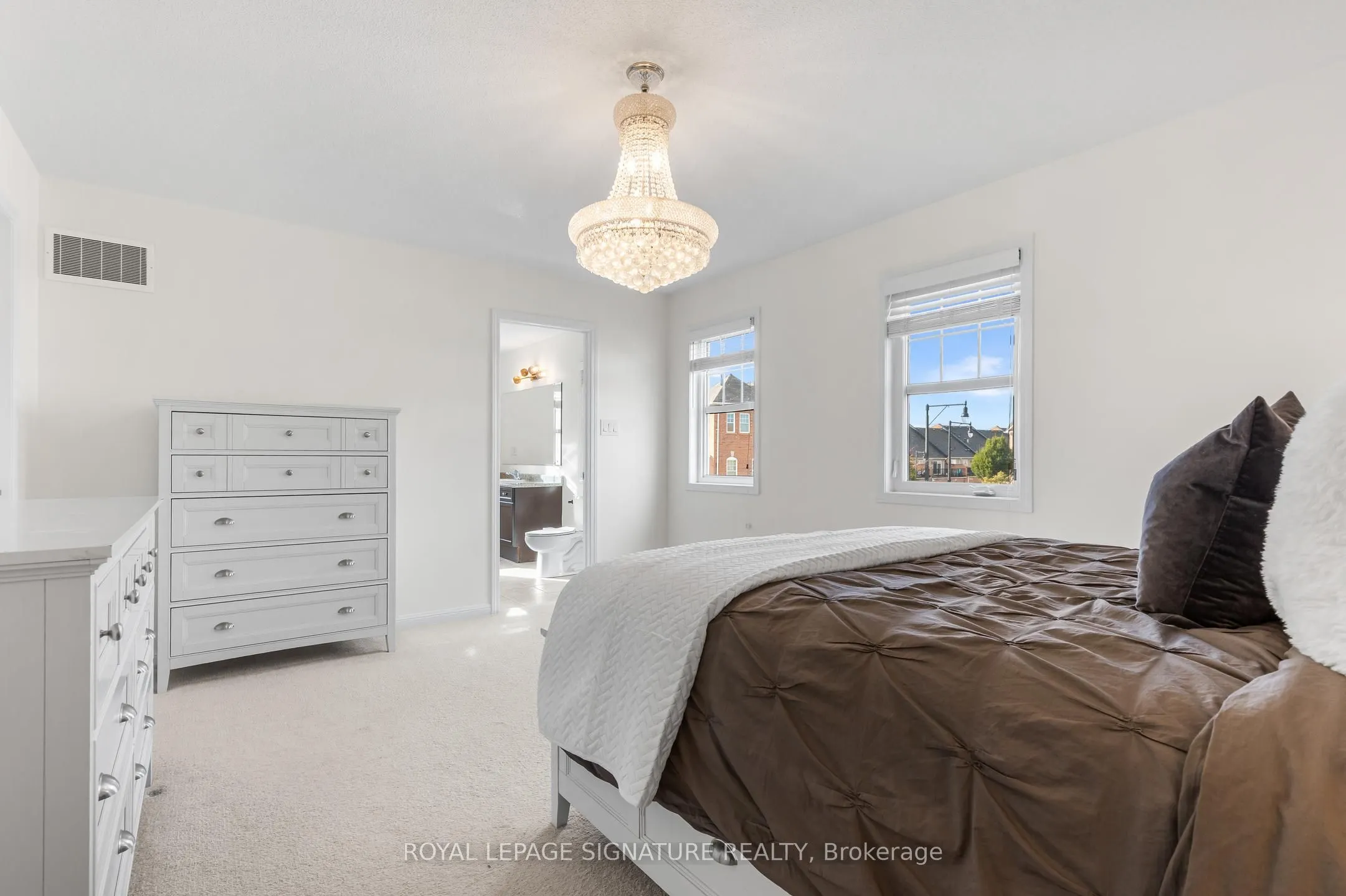 2 Poppythorn Road