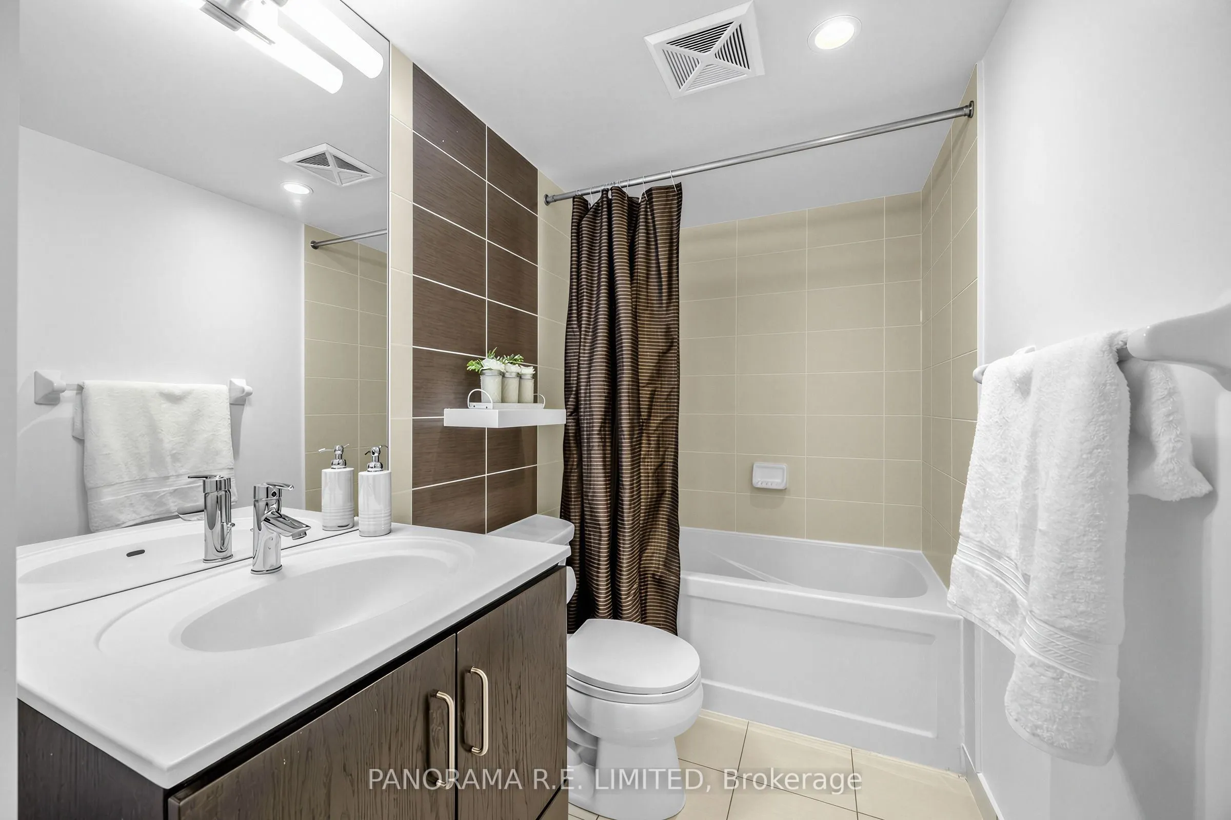 215 Sherway Gardens Road #2006