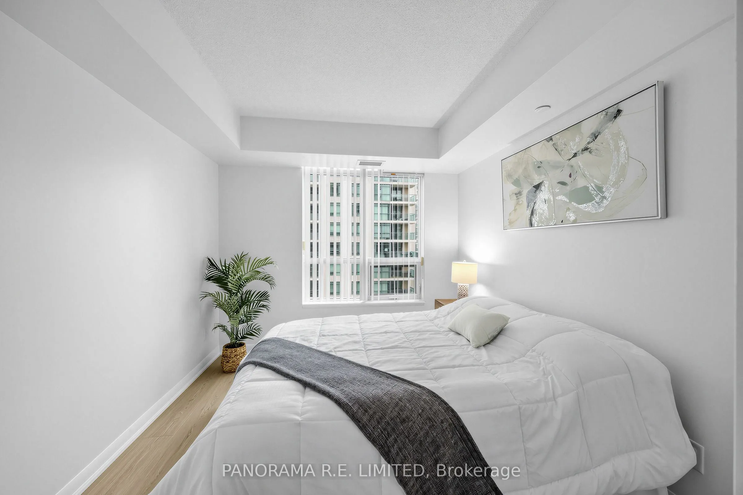215 Sherway Gardens Road #2006