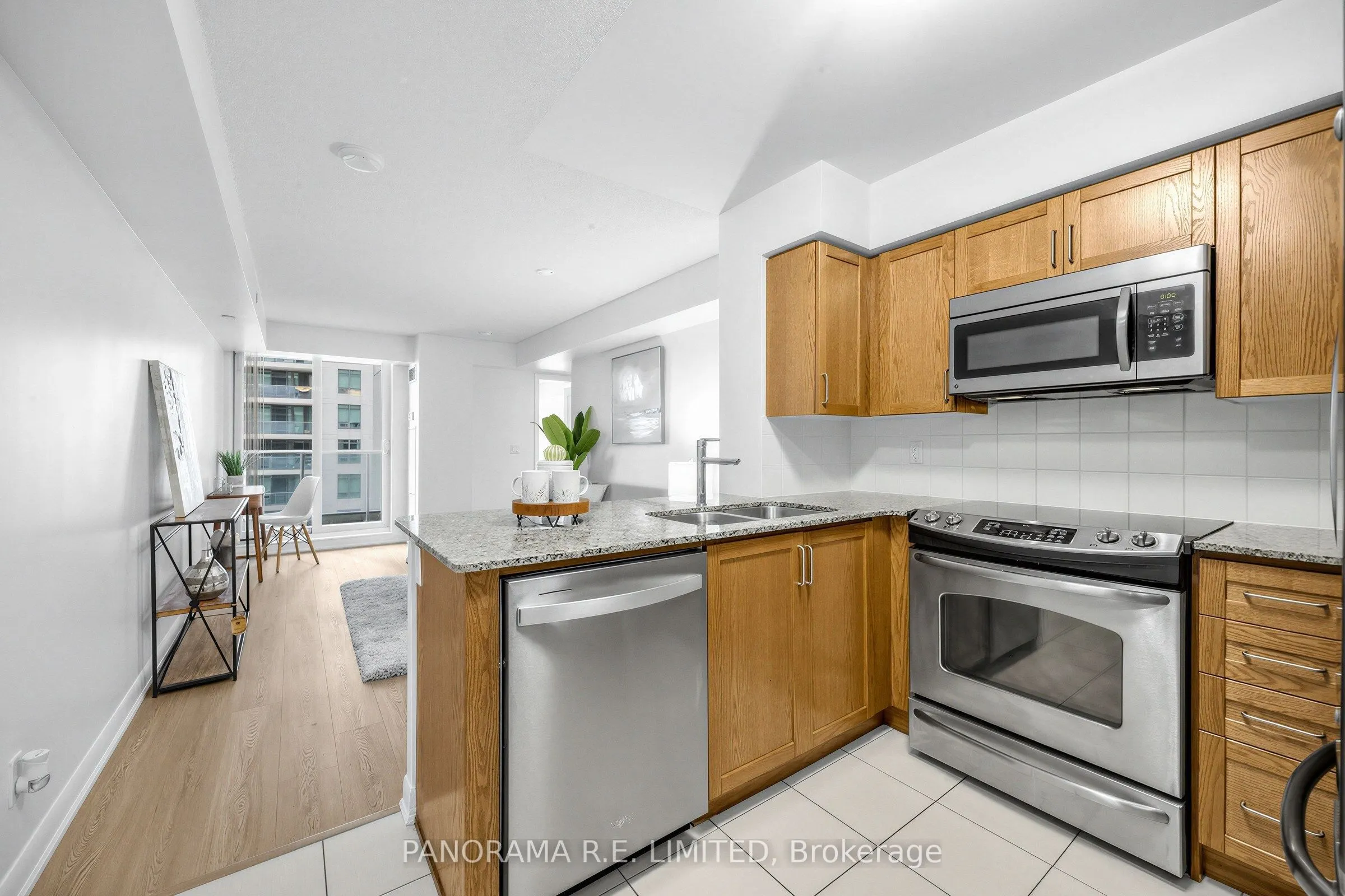 215 Sherway Gardens Road #2006