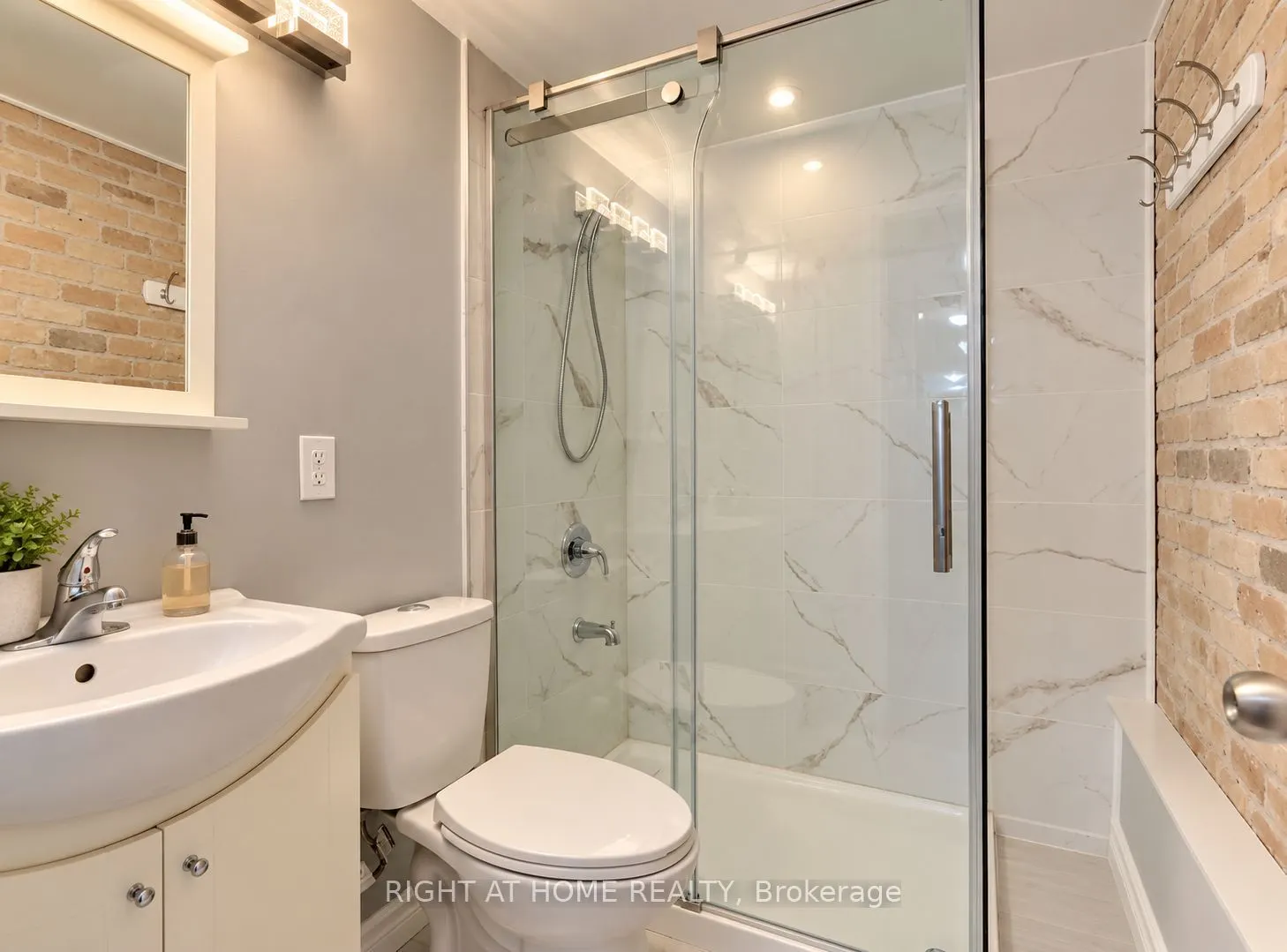 1392 King Street W #Lower