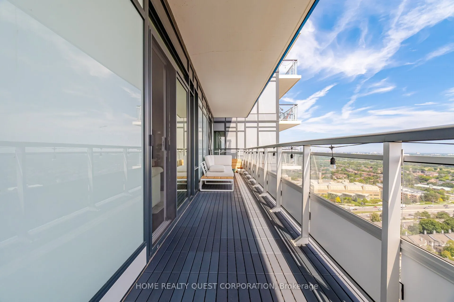 2560 Eglinton Avenue W #2205