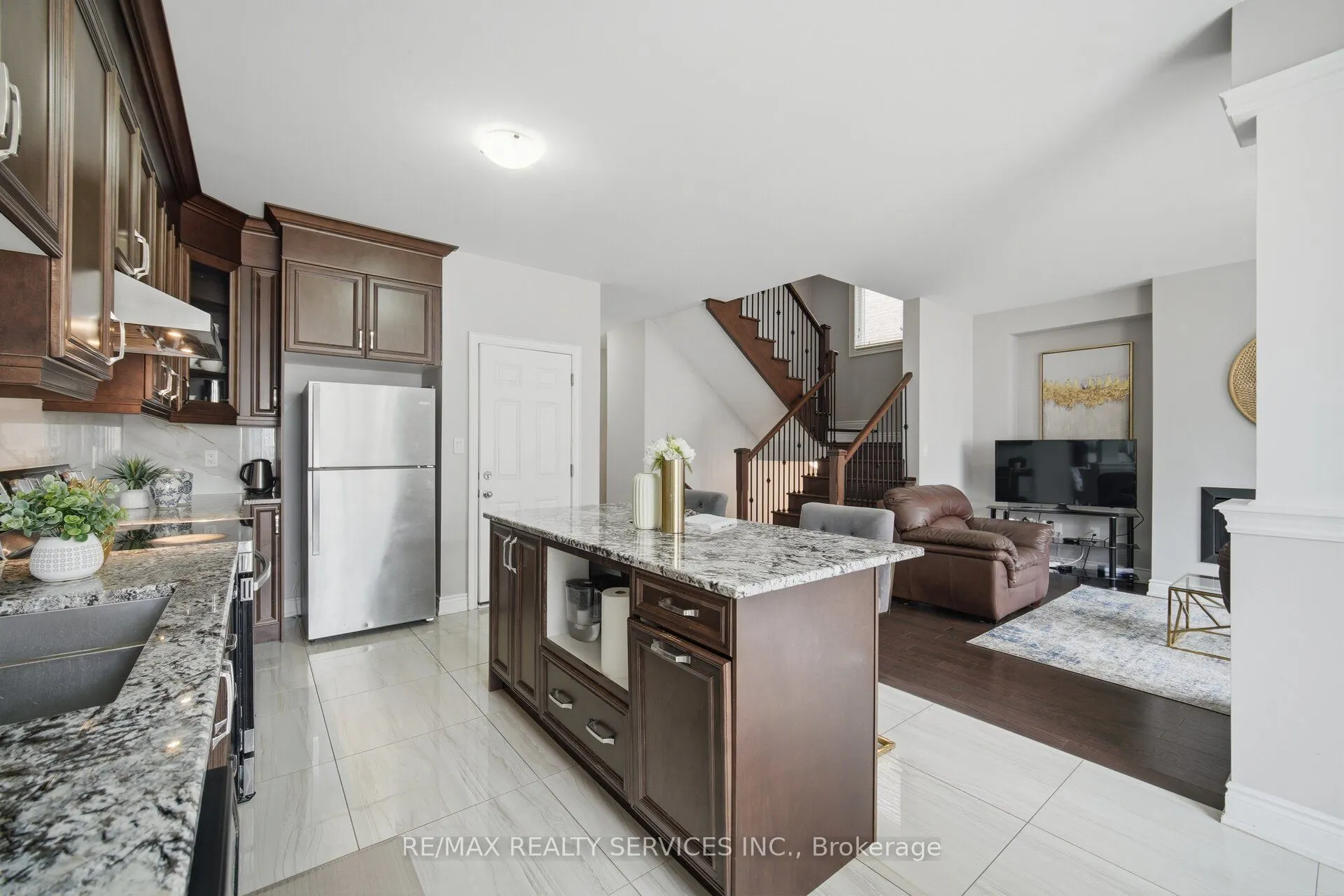 12 Enclave Trail