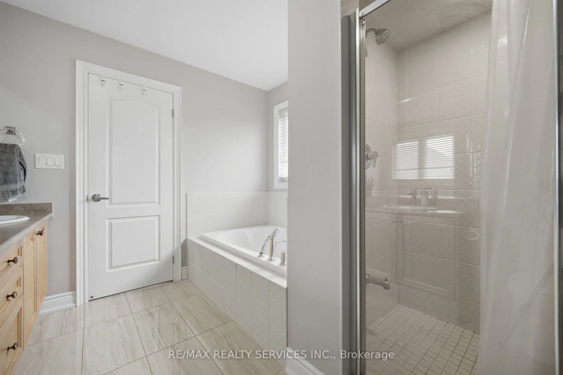 12 Enclave Trail