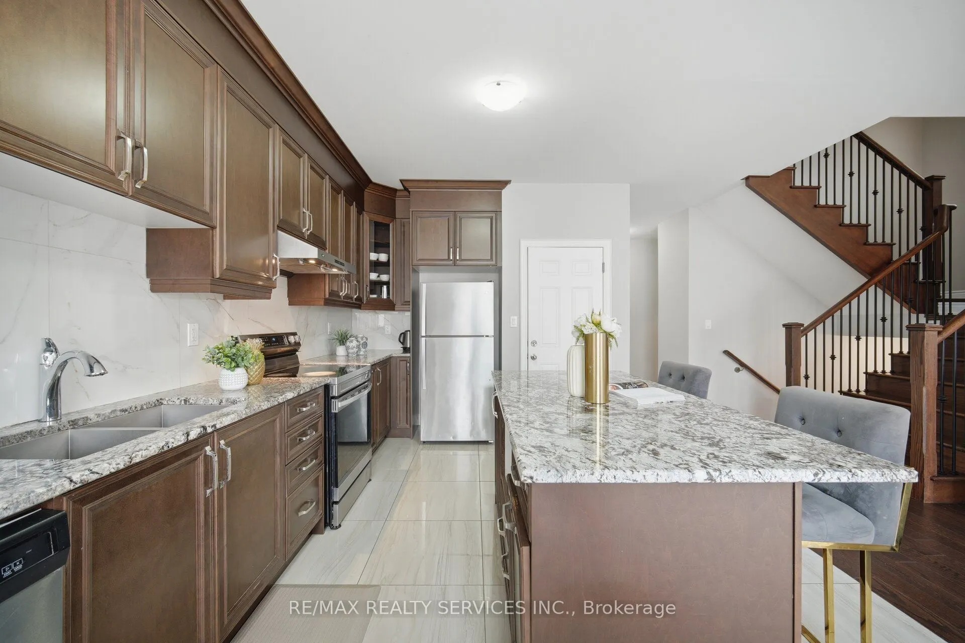 12 Enclave Trail
