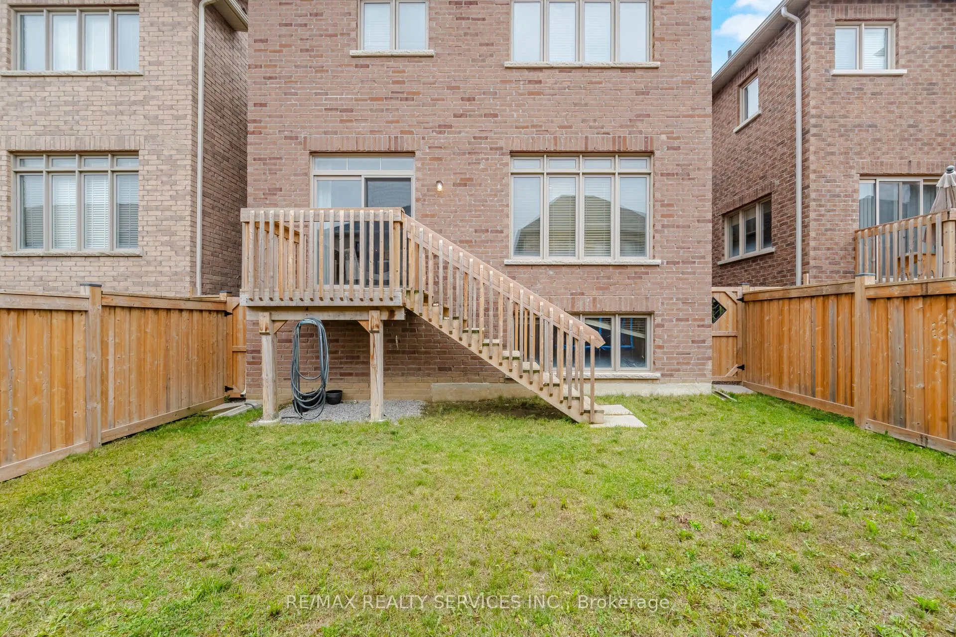 12 Enclave Trail