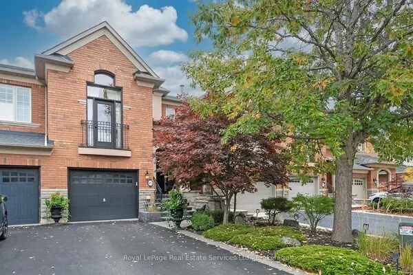 207 Tawny Crescent
