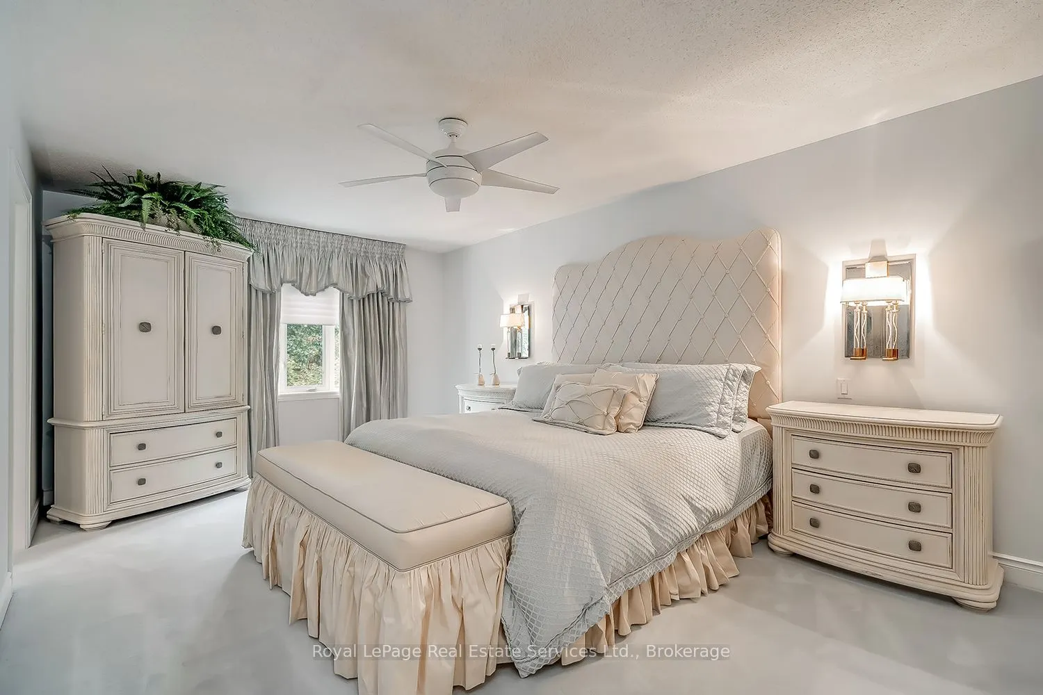 207 Tawny Crescent