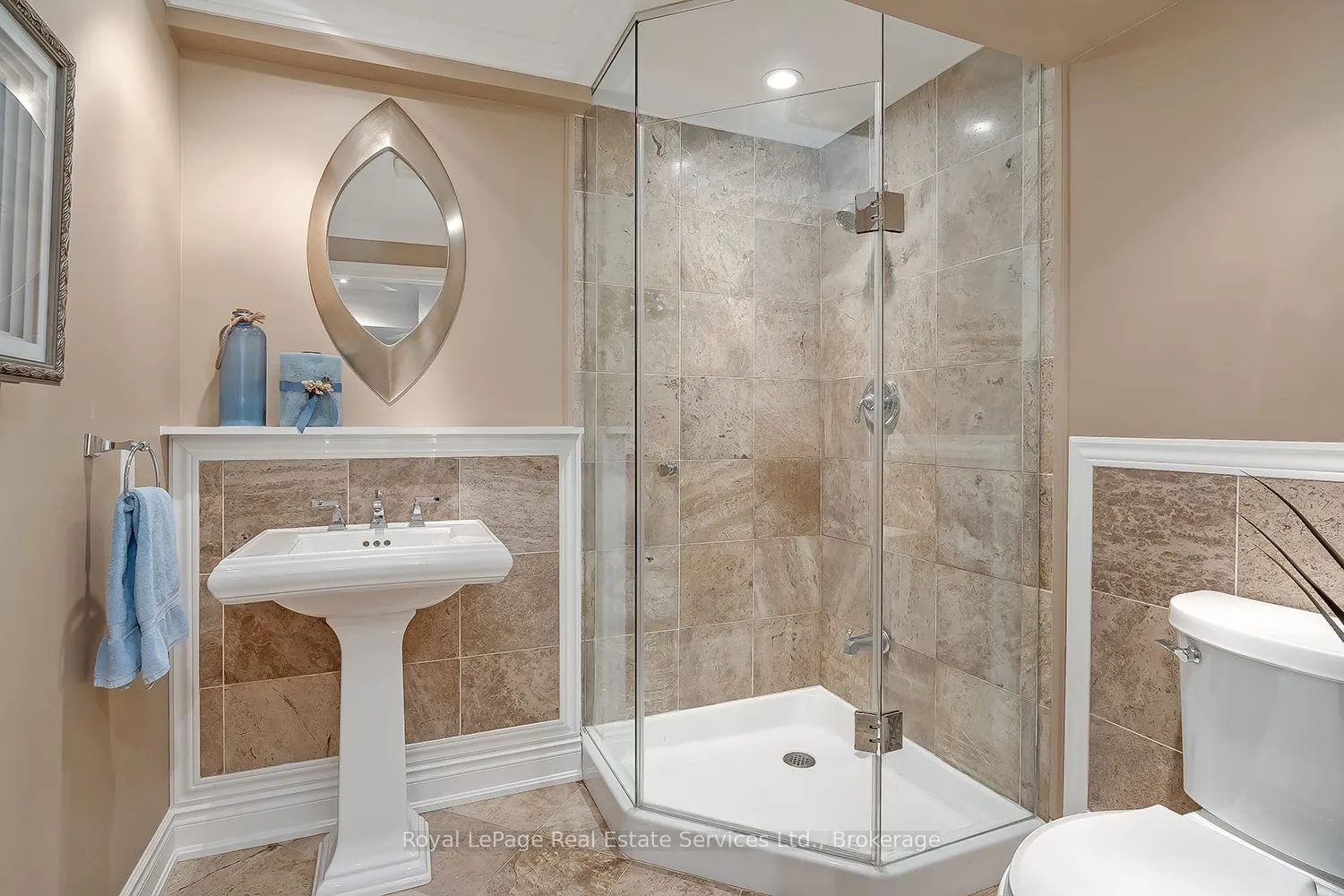 207 Tawny Crescent