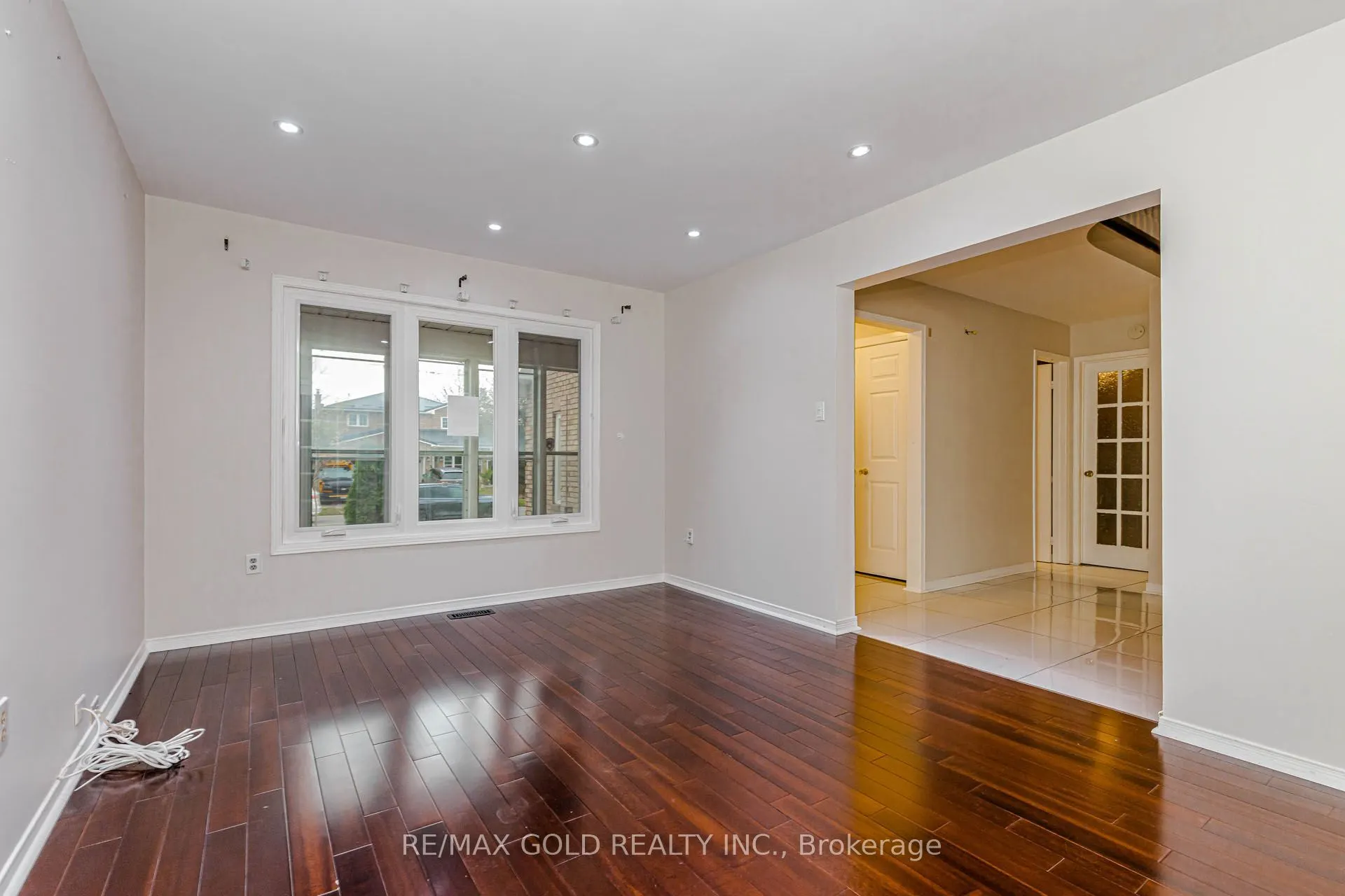 97 Hinchley Wood Grove