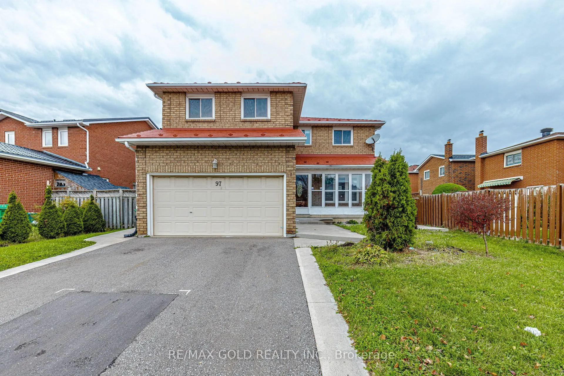 97 Hinchley Wood Grove