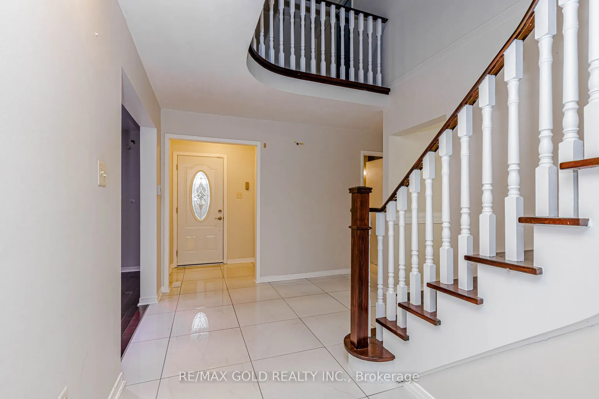 97 Hinchley Wood Grove