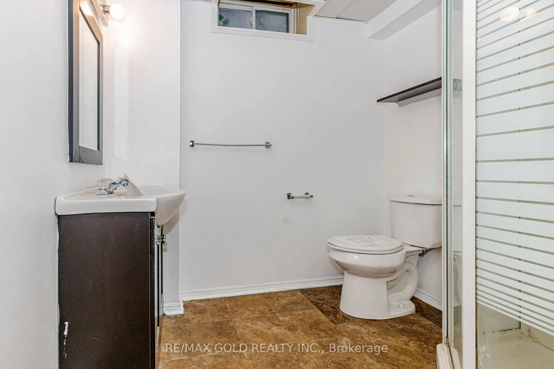 97 Hinchley Wood Grove