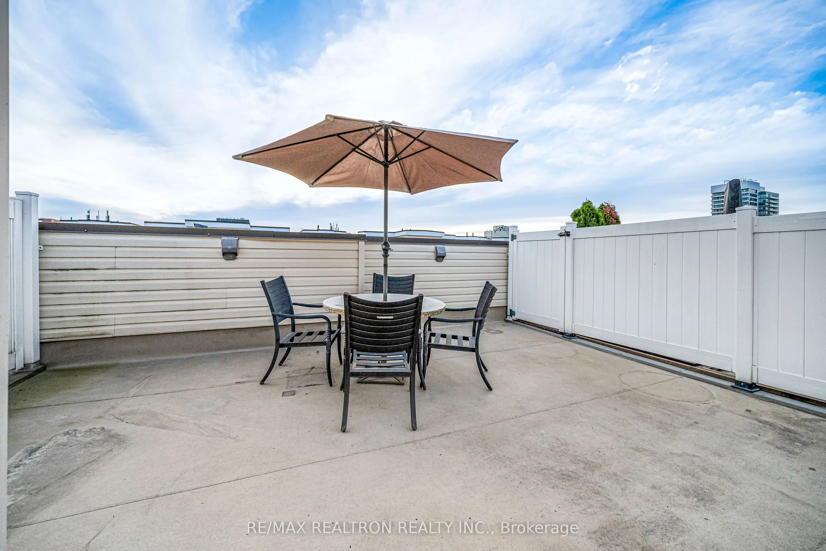 50 Joe Shuster Way #205