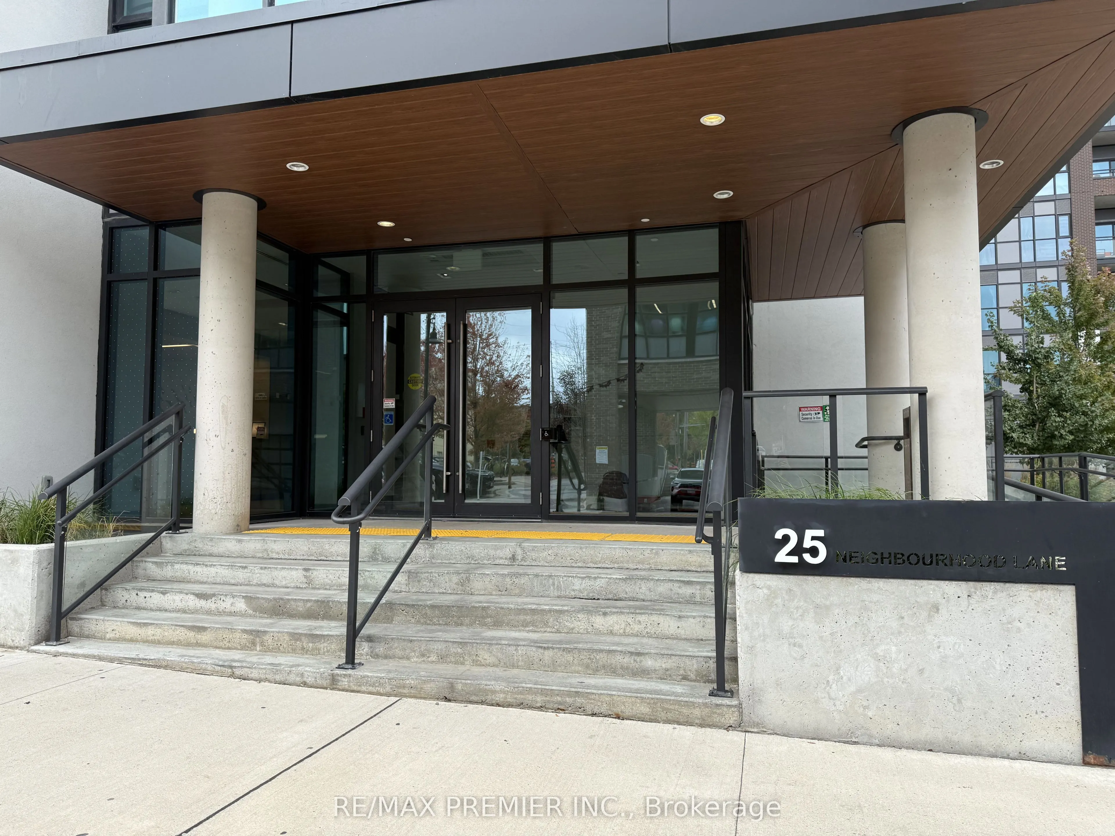 25 Neighbourhood Lane #302