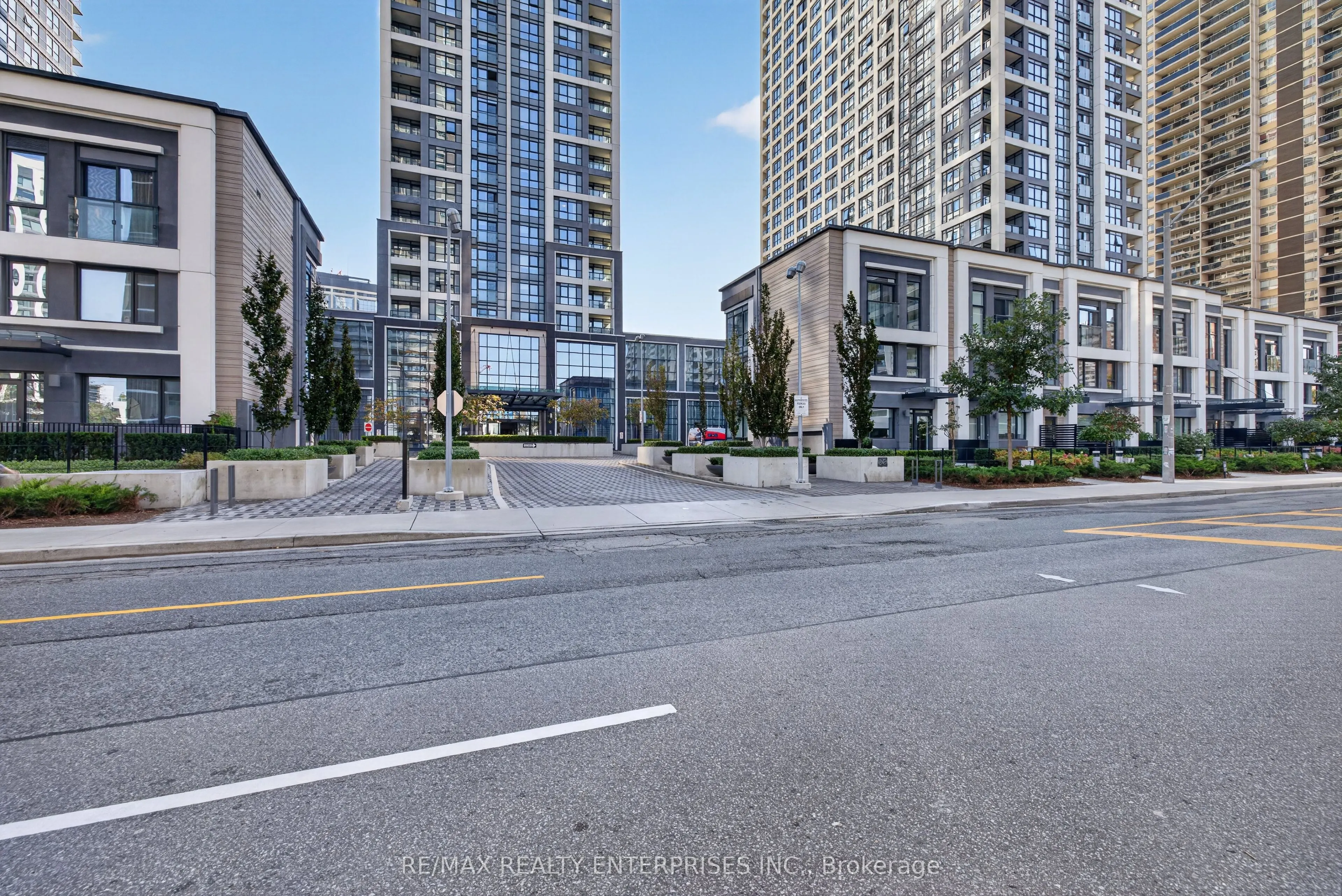 9 MABELLE Avenue #2818