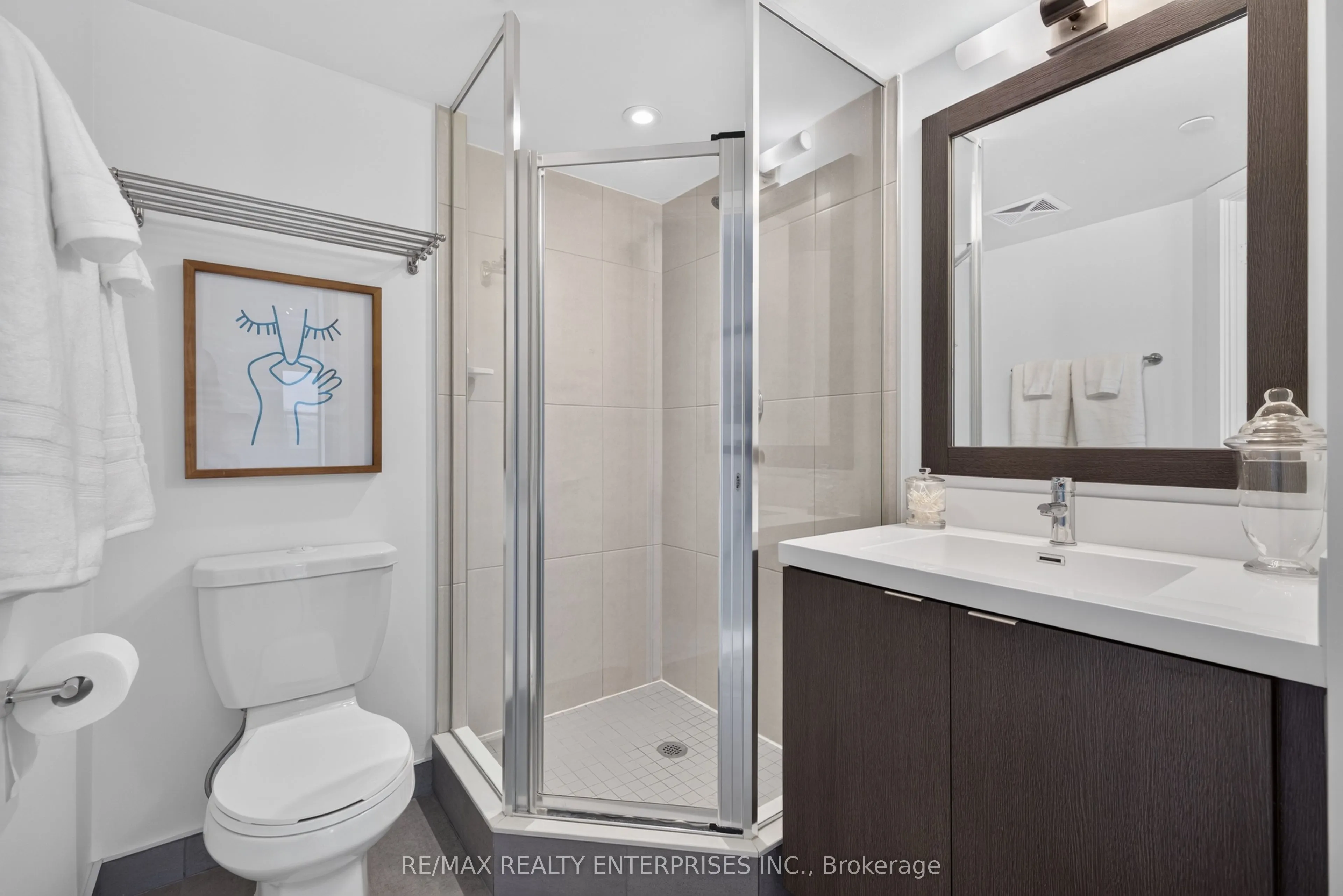 9 MABELLE Avenue #2818