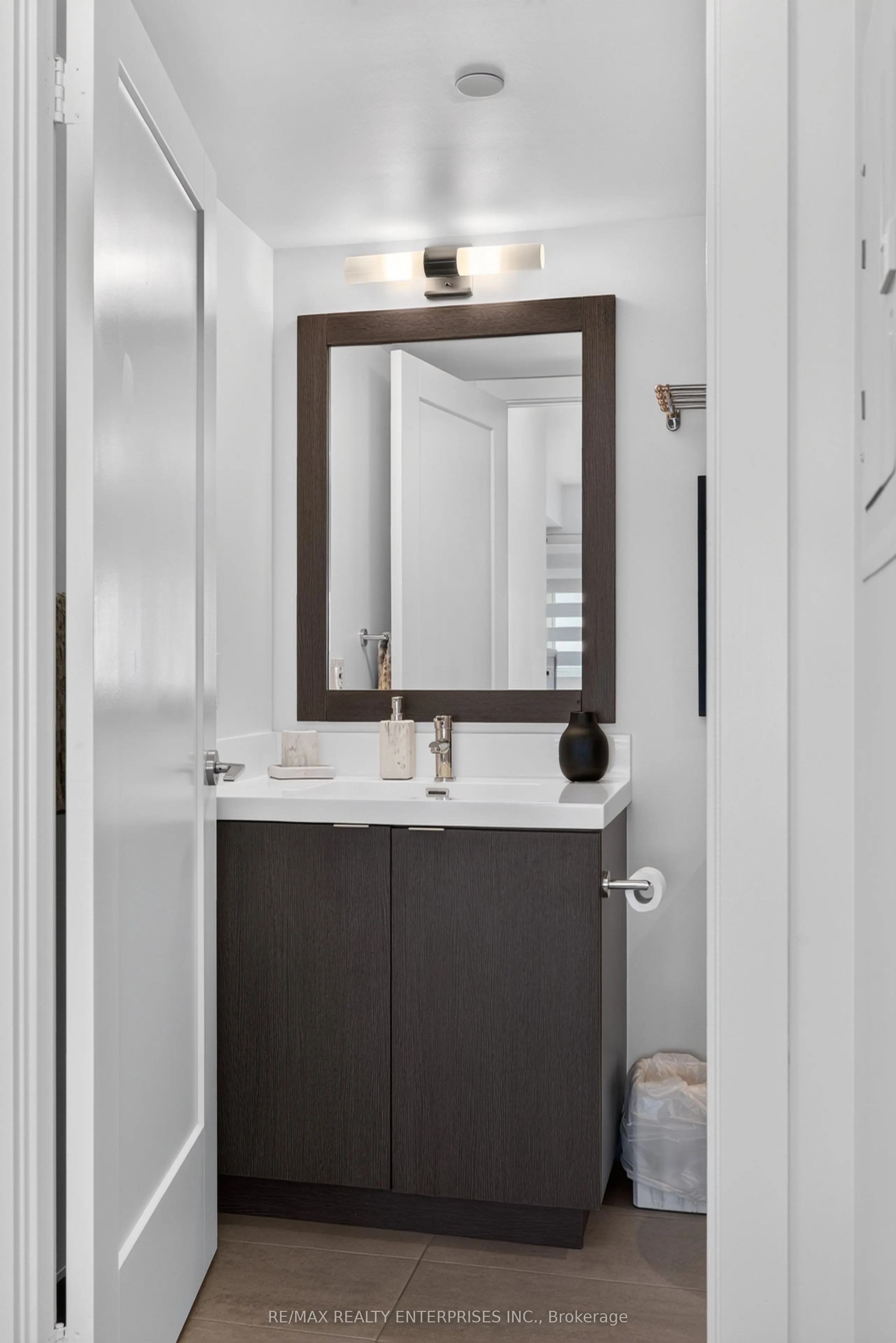 9 MABELLE Avenue #2818