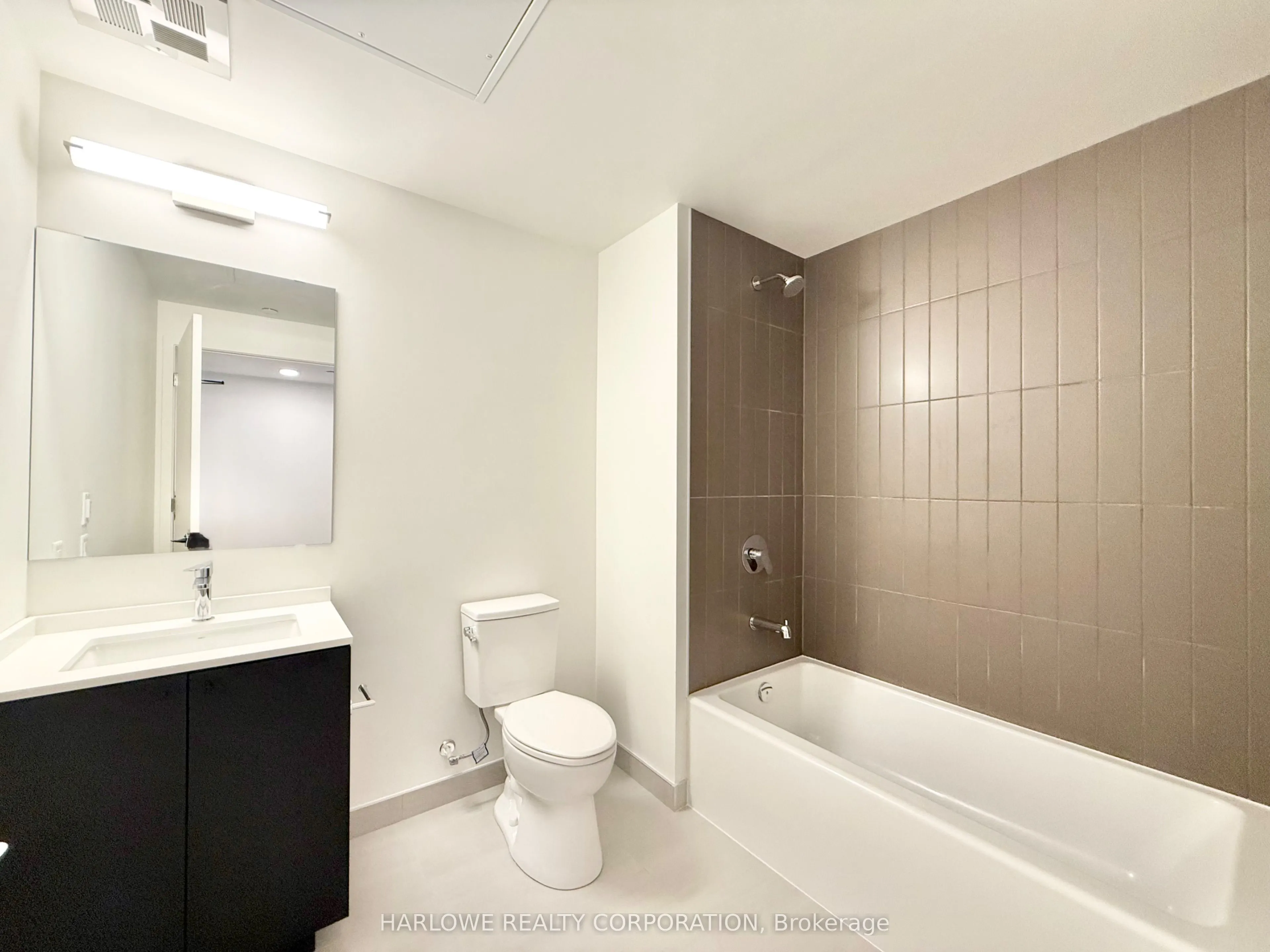 1 Vine Avenue #206