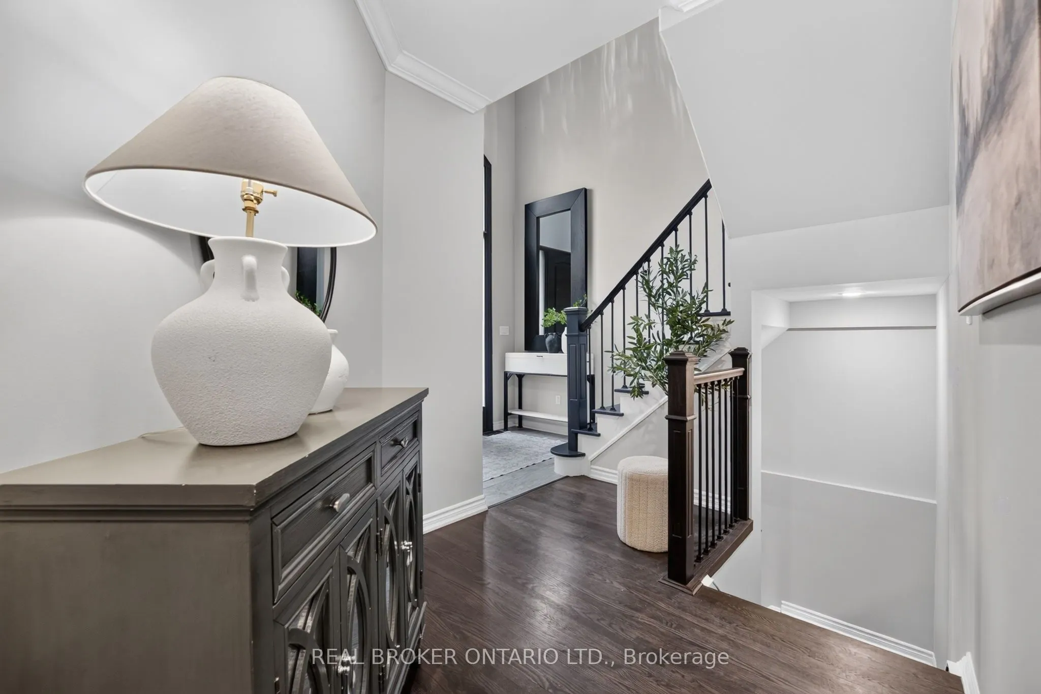 2243 Woodcrest Drive