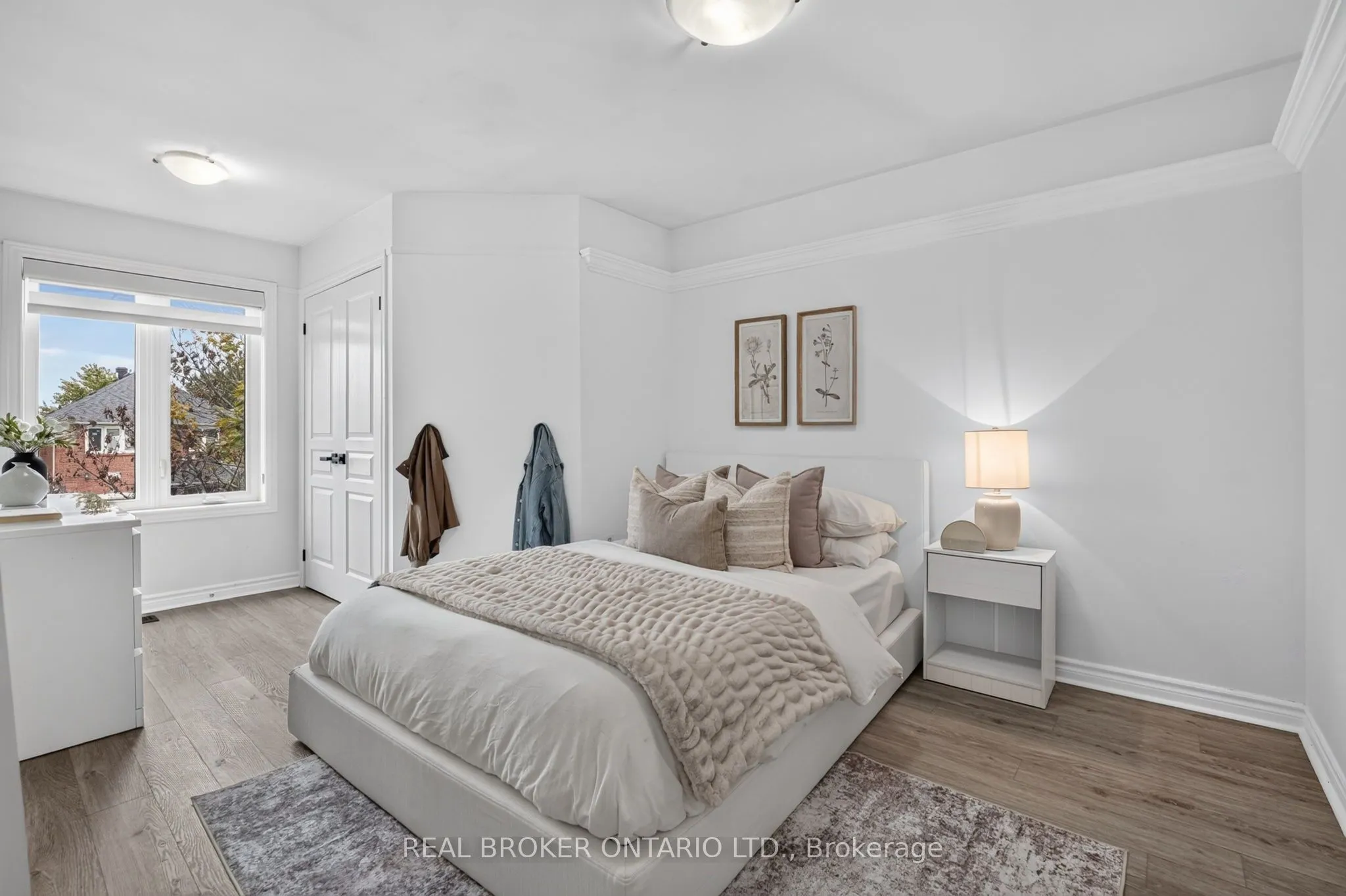 2243 Woodcrest Drive