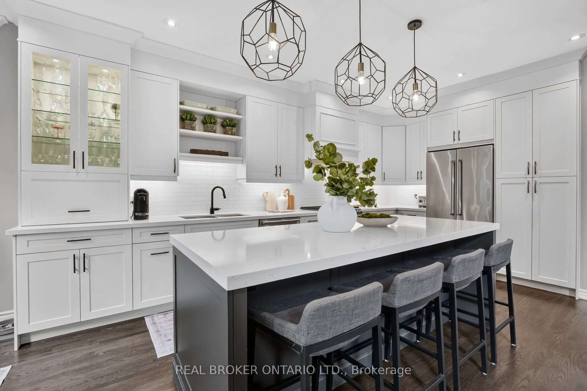 2243 Woodcrest Drive