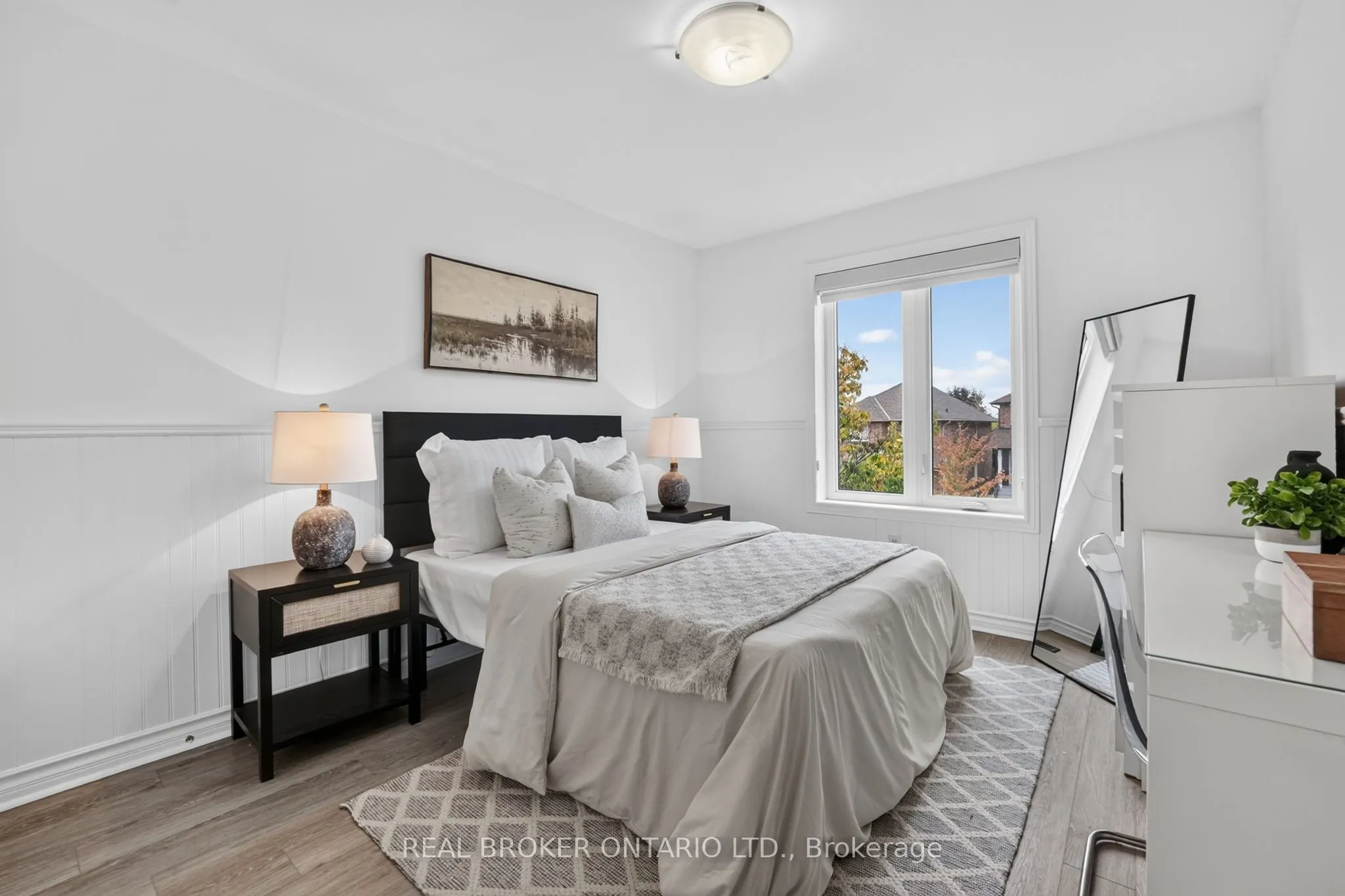 2243 Woodcrest Drive
