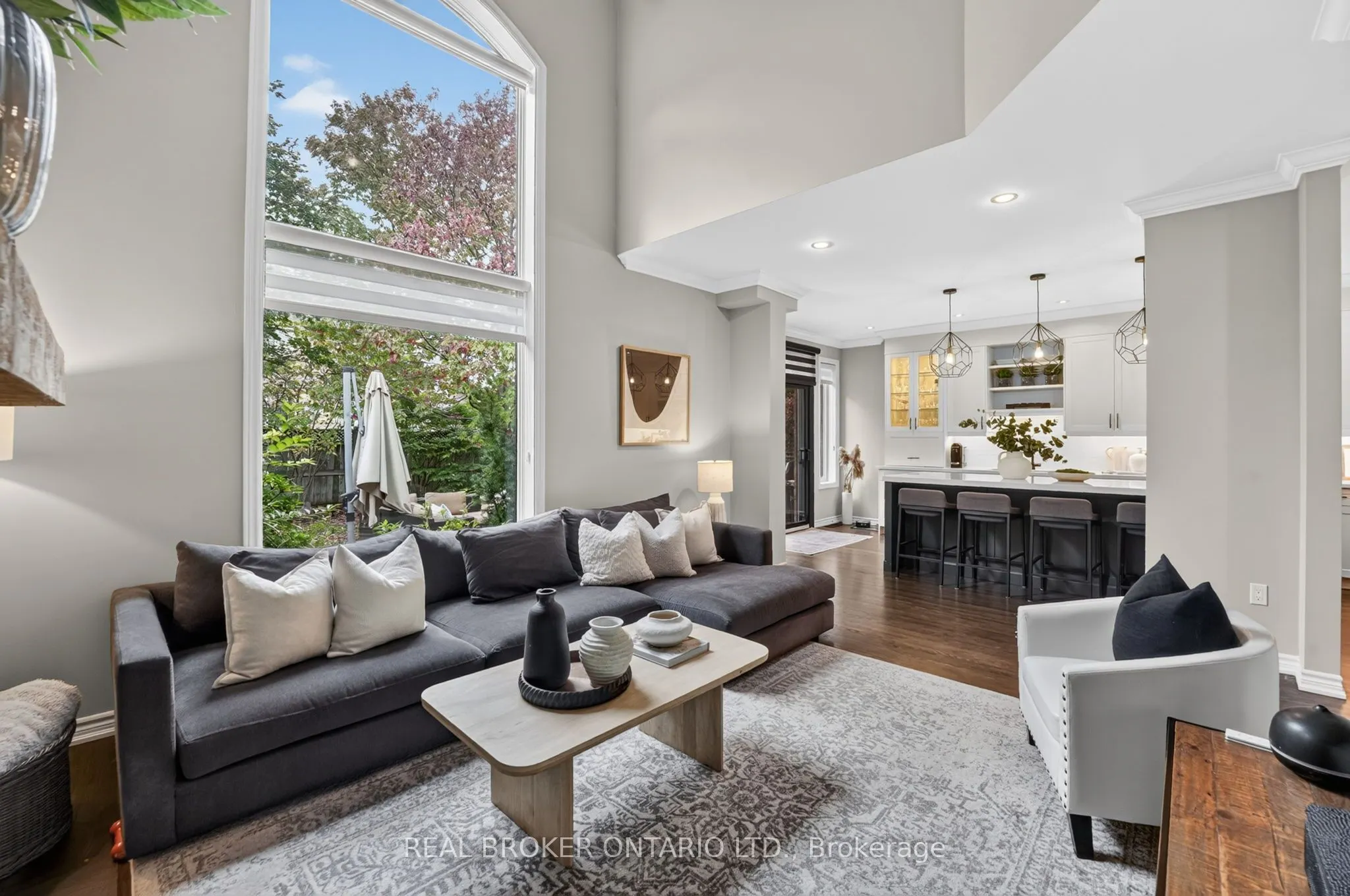 2243 Woodcrest Drive