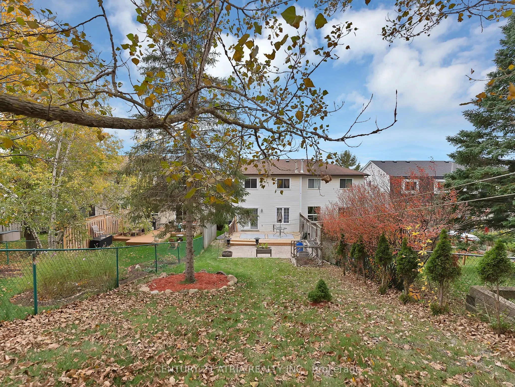 20 Lakeview Court