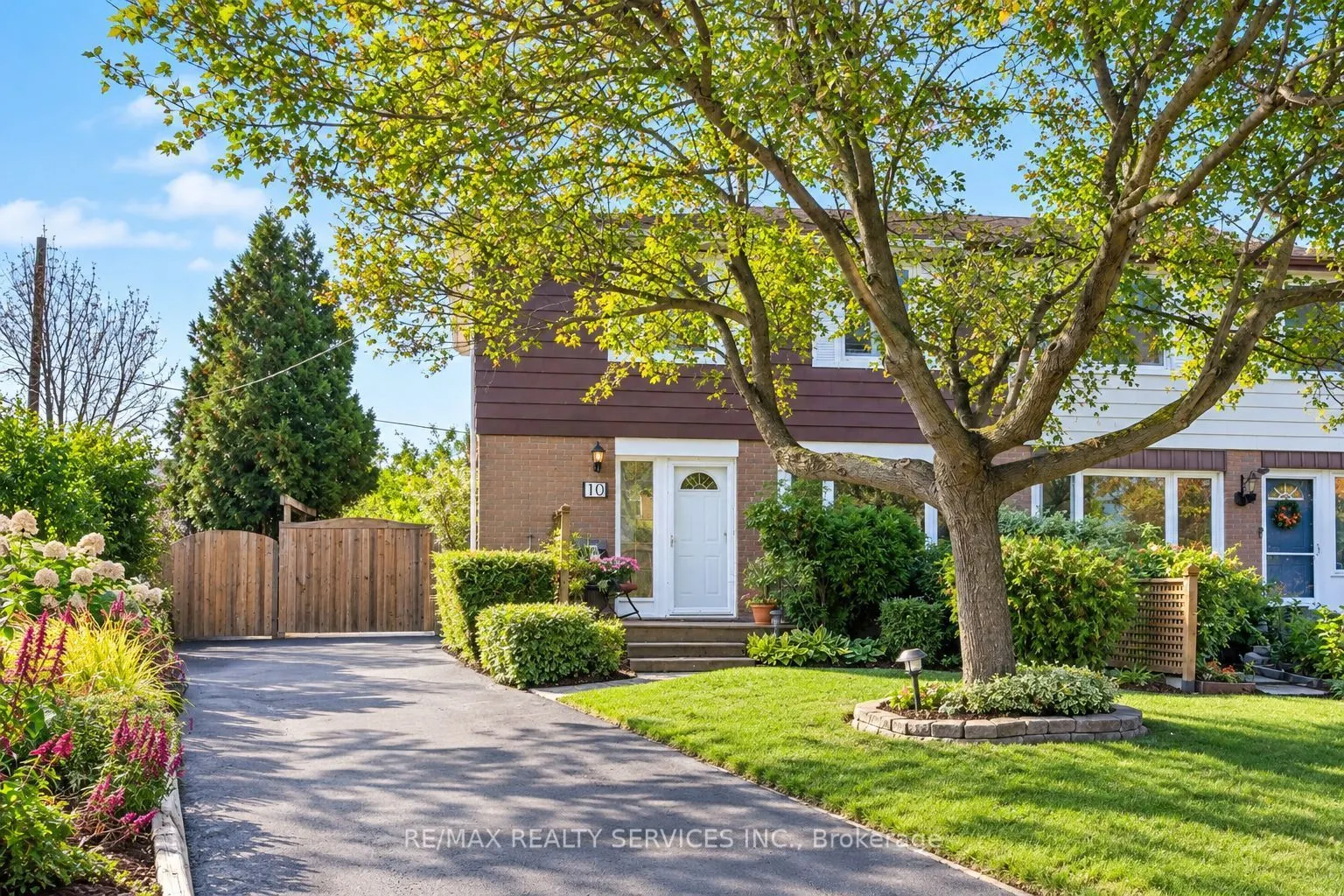 10 Danesbury Crescent