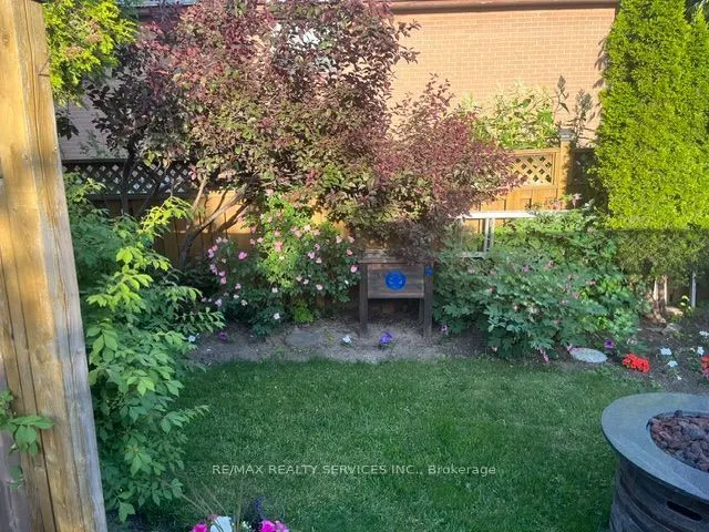 10 Danesbury Crescent