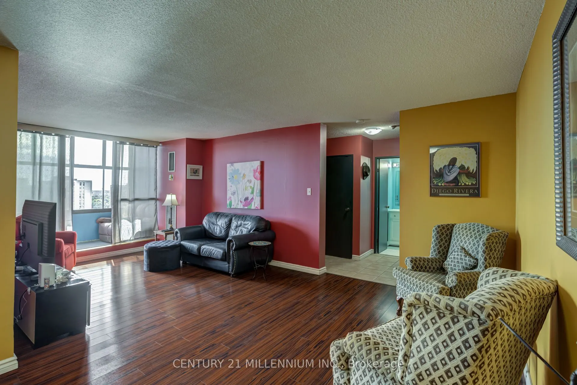 25 Kensington Road #1905